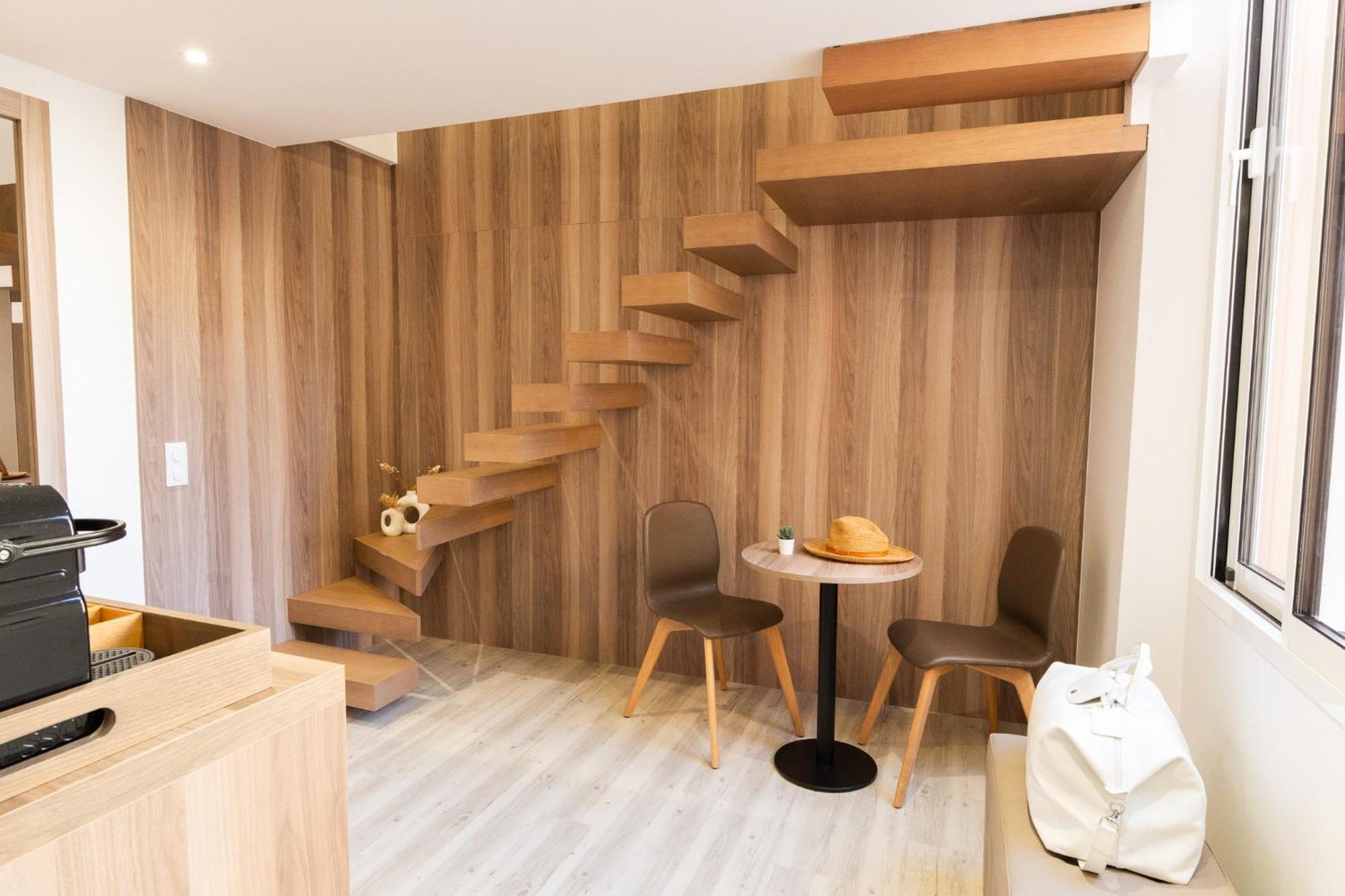 Duplex Quadruple Room