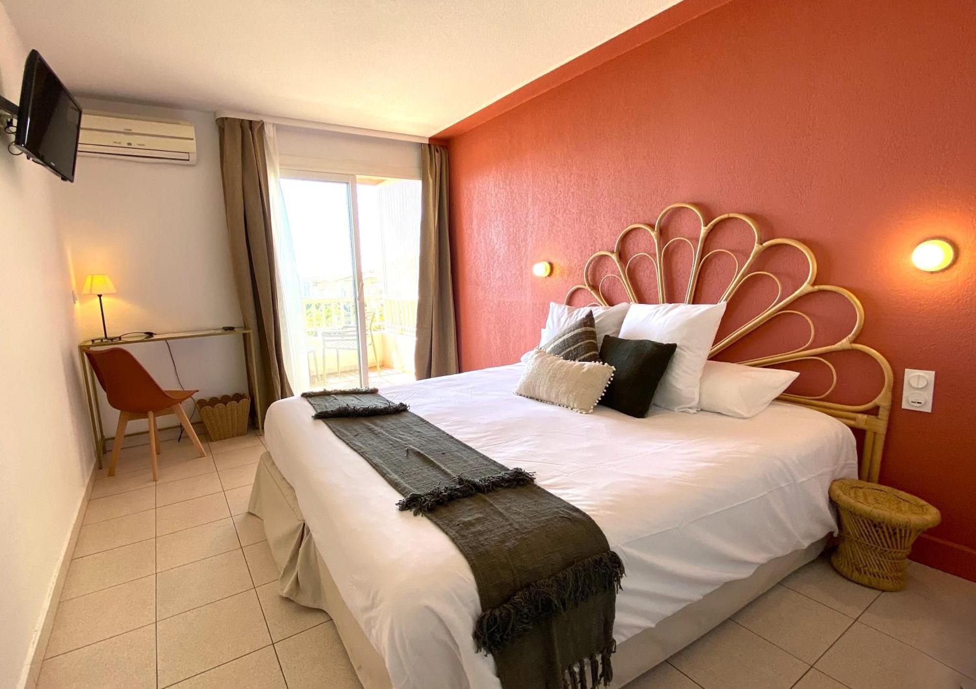 Double room sea view terrace 2nd floor King-size bed or Twins,1765578807:JPEG