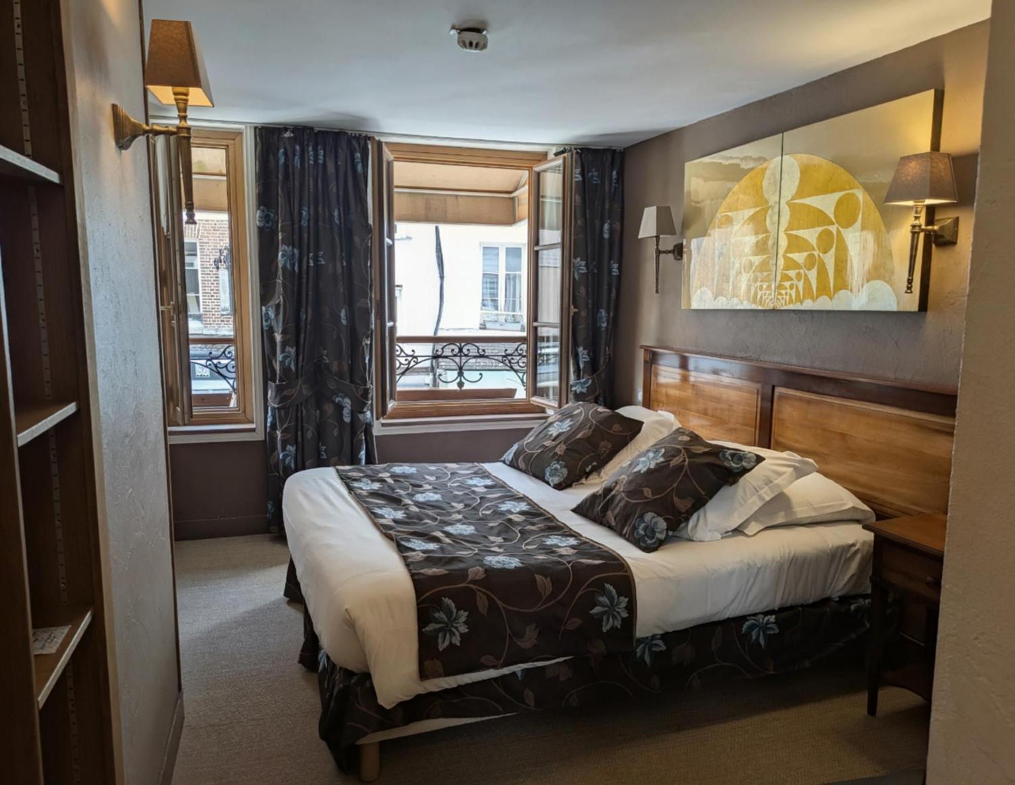 Superior Queen Room