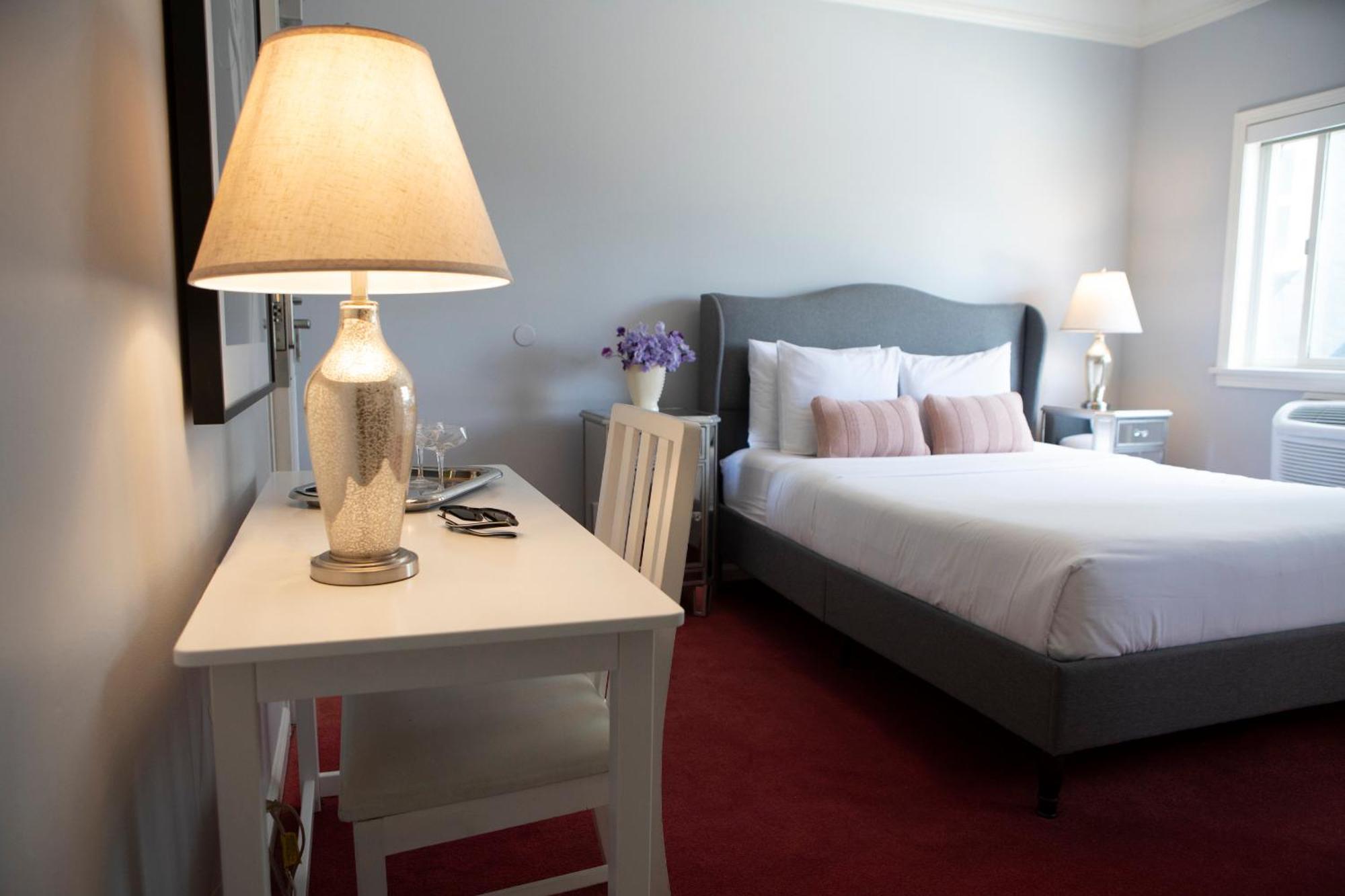 Superior Queen Room