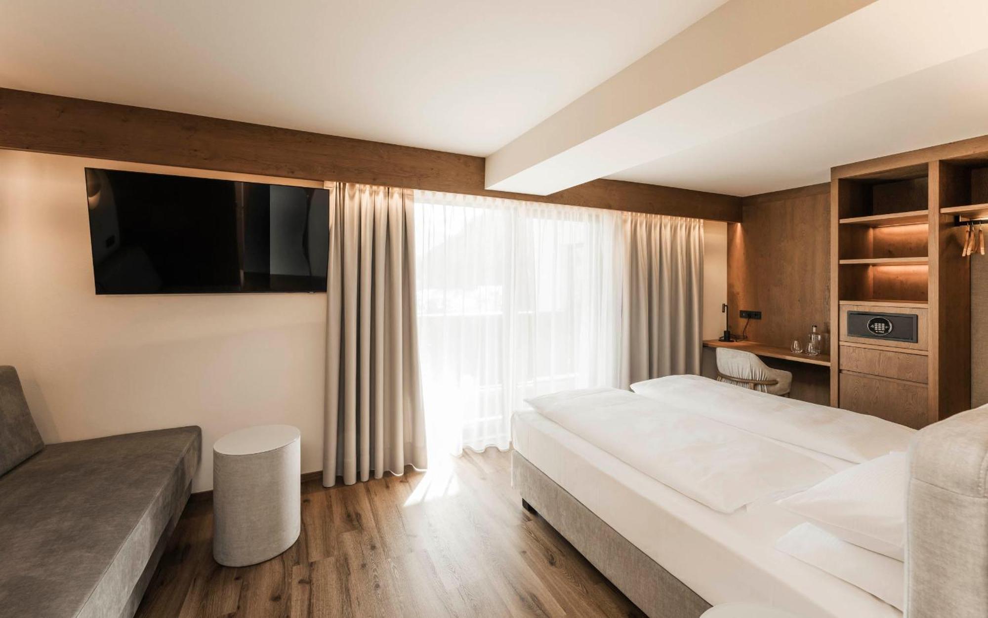 Deluxe Junior Suite