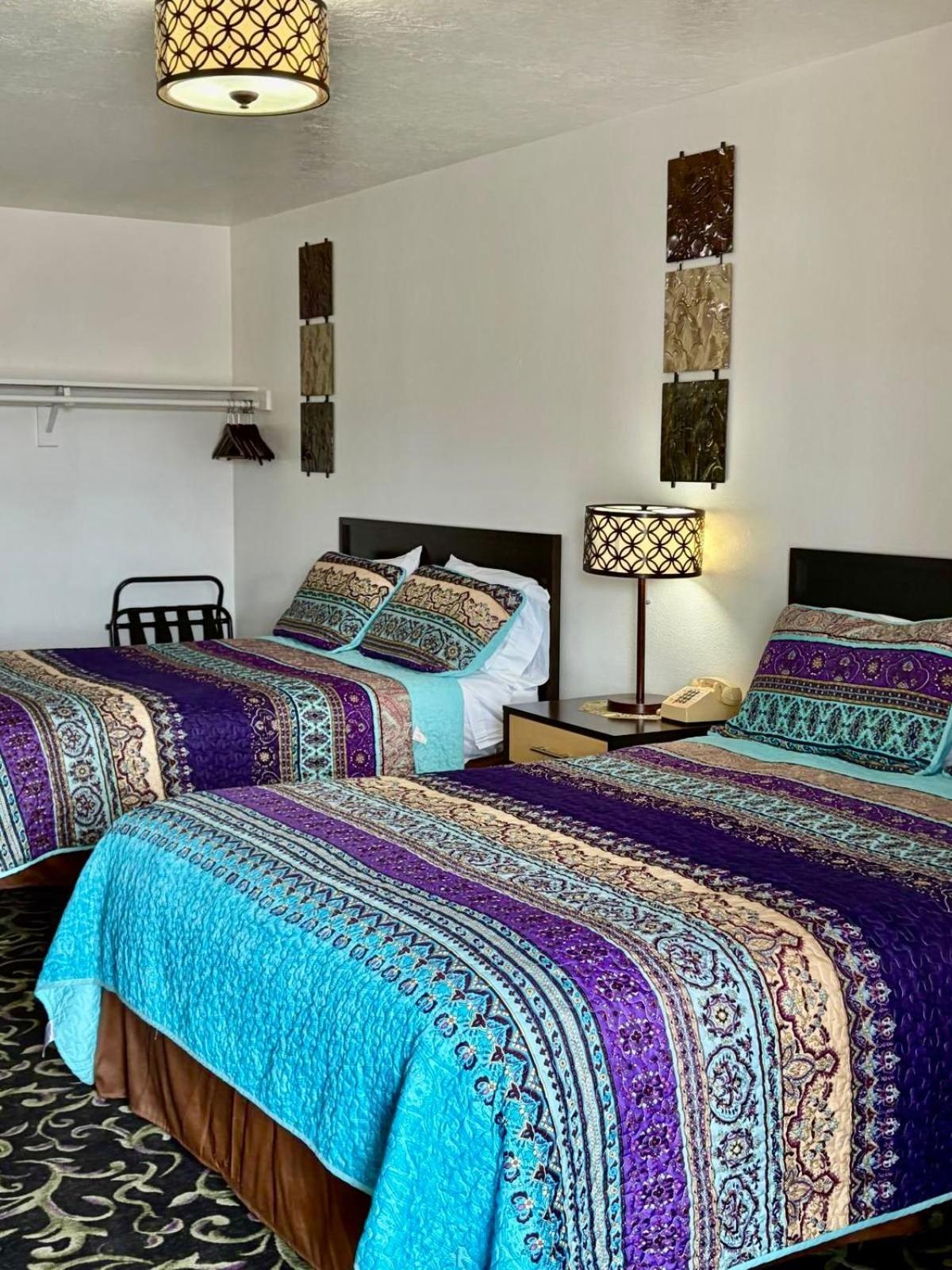 Queen Room Two Queen Beds
