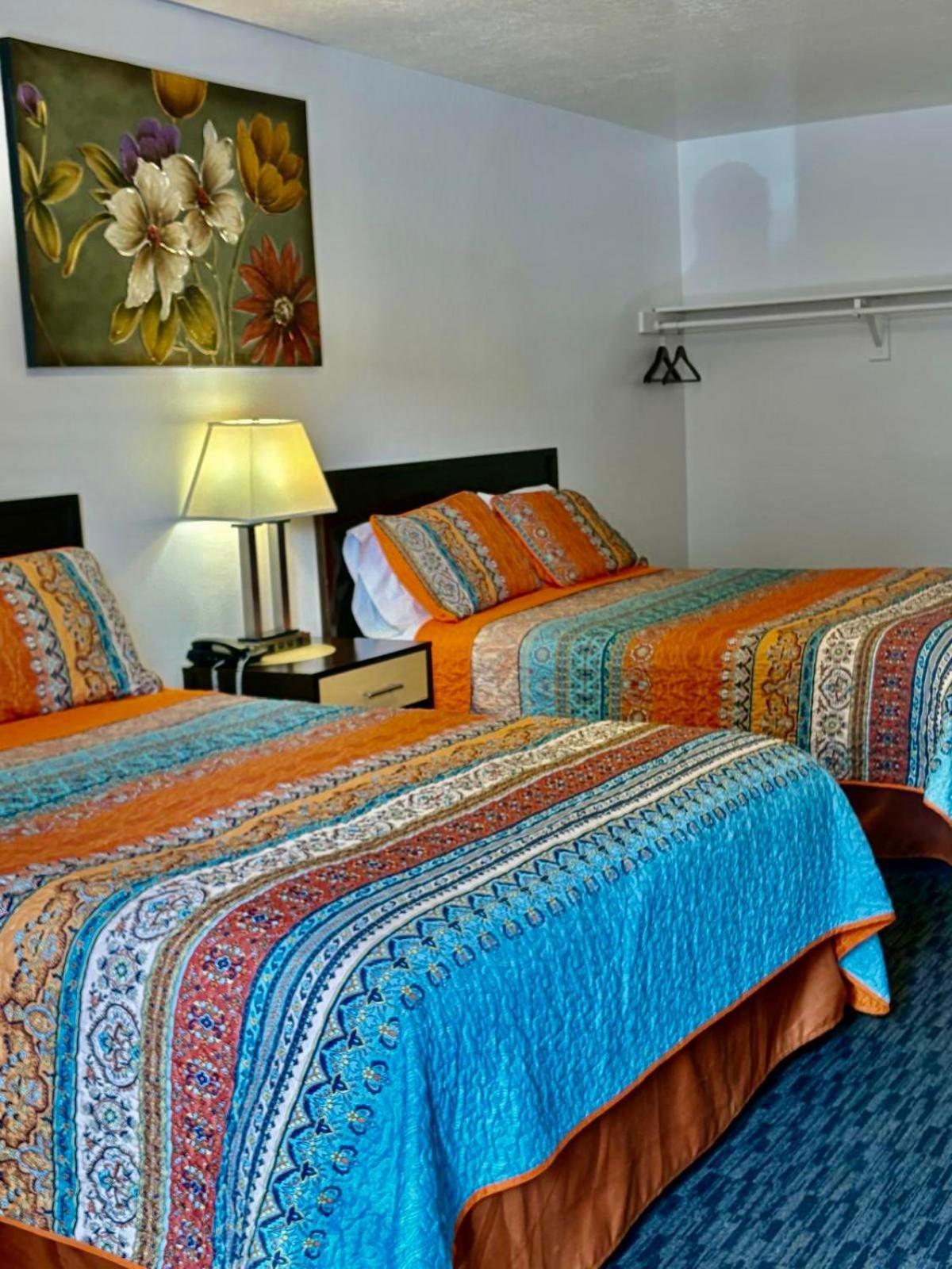 Queen Room Two Queen Beds