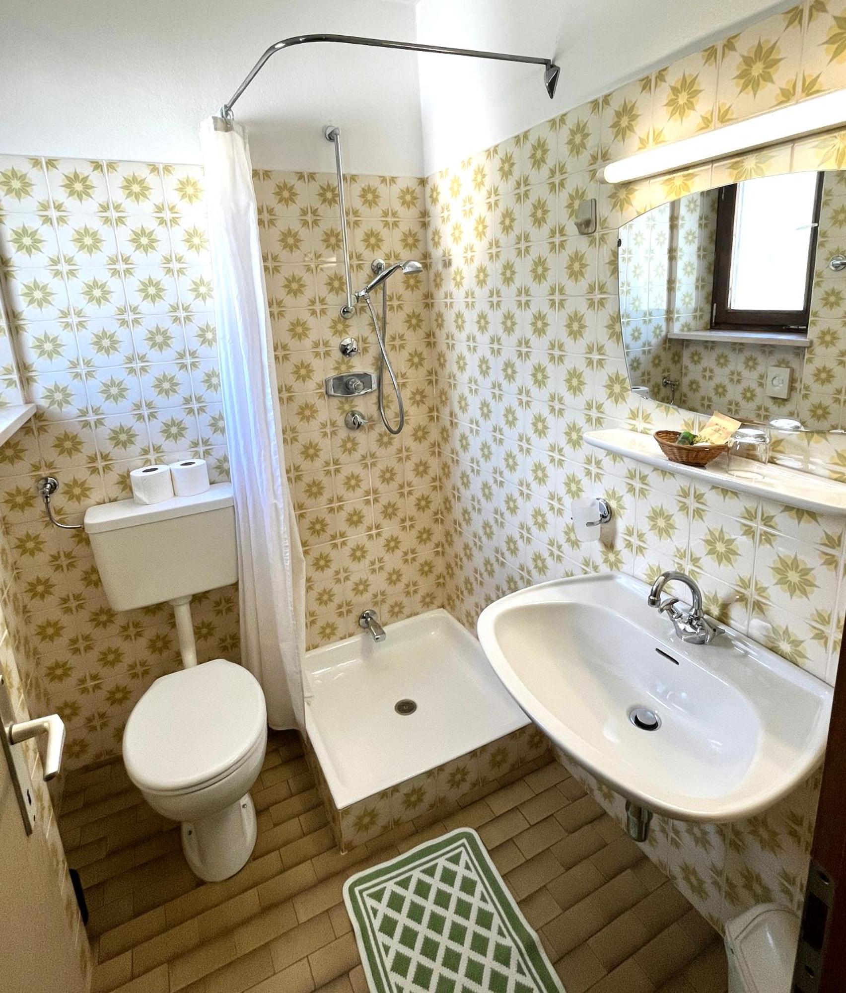 Double Room Mountain View
