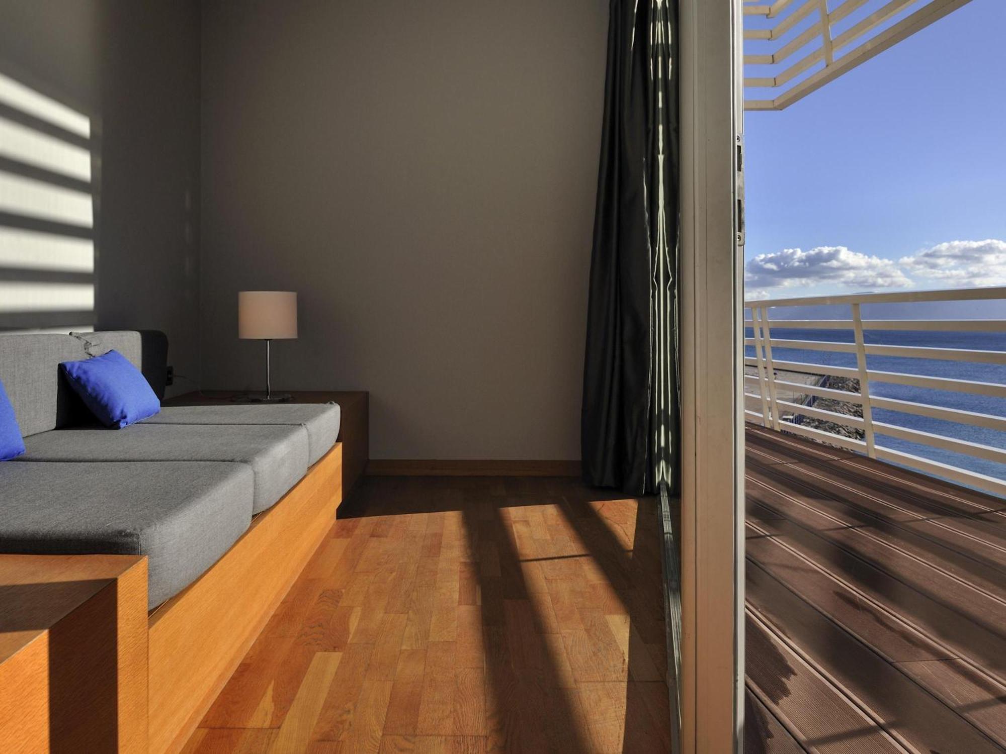 Superior King Room Ocean View