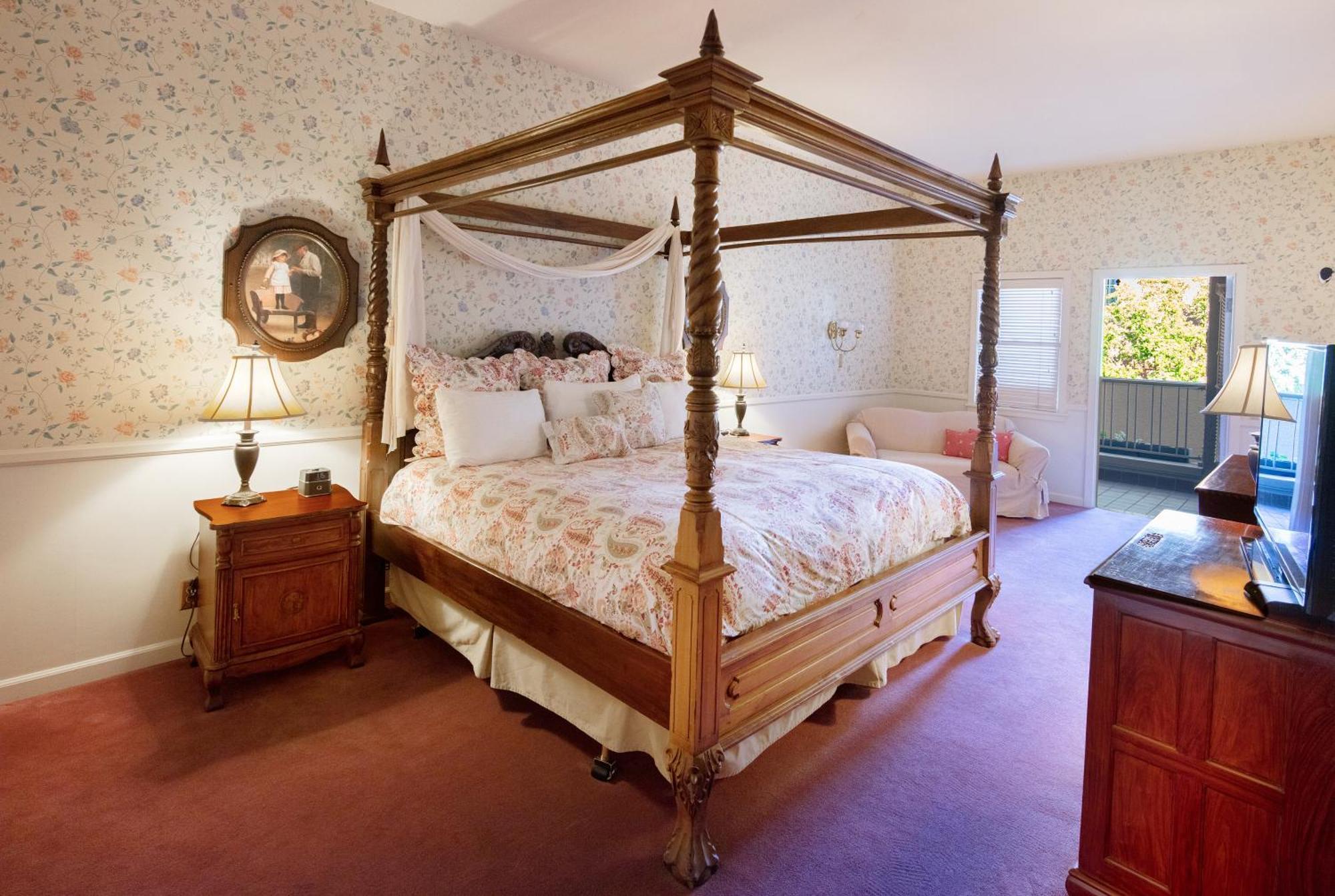 Historic Junior Suite