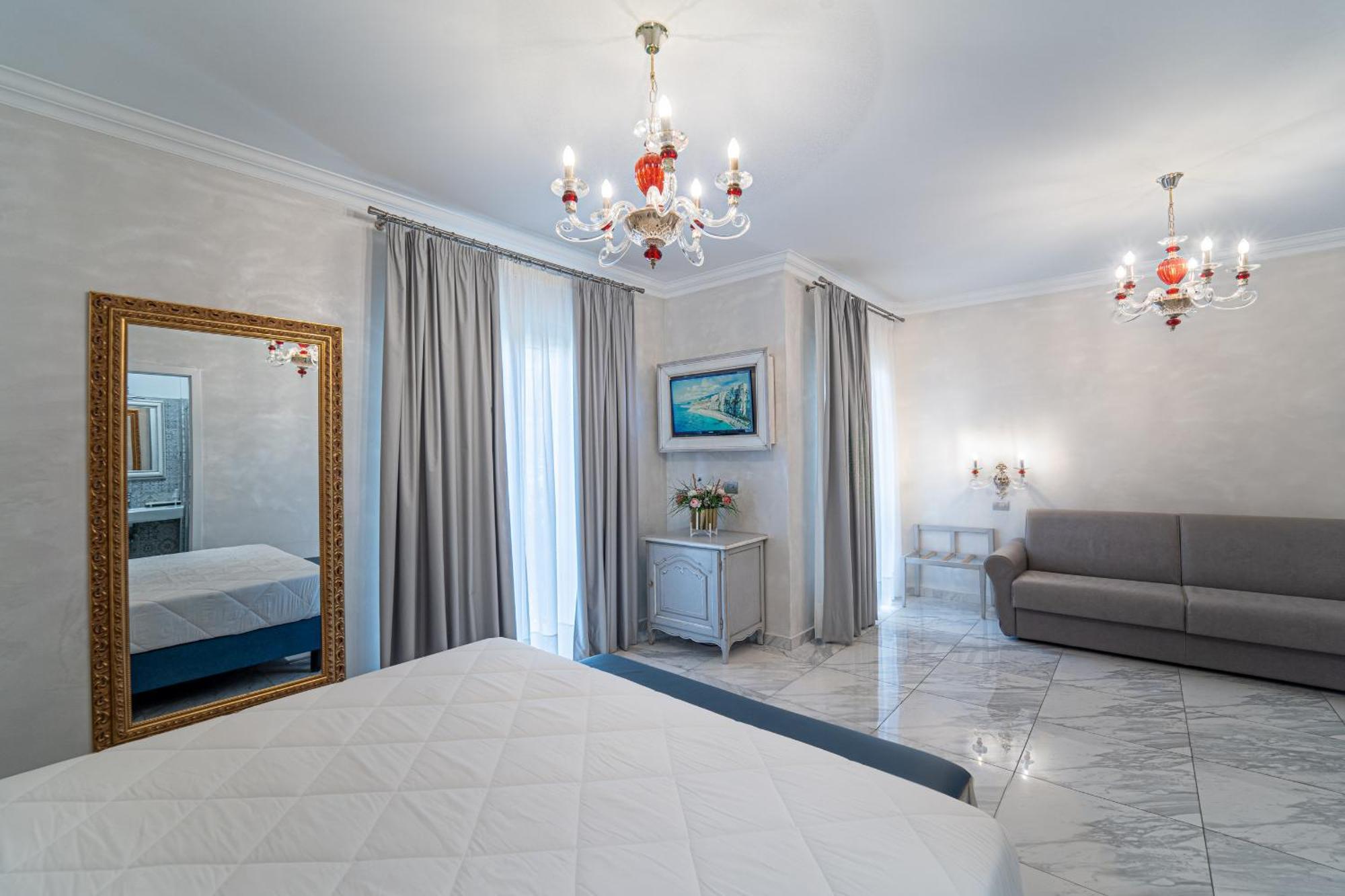 Deluxe Quadruple Room Balcony