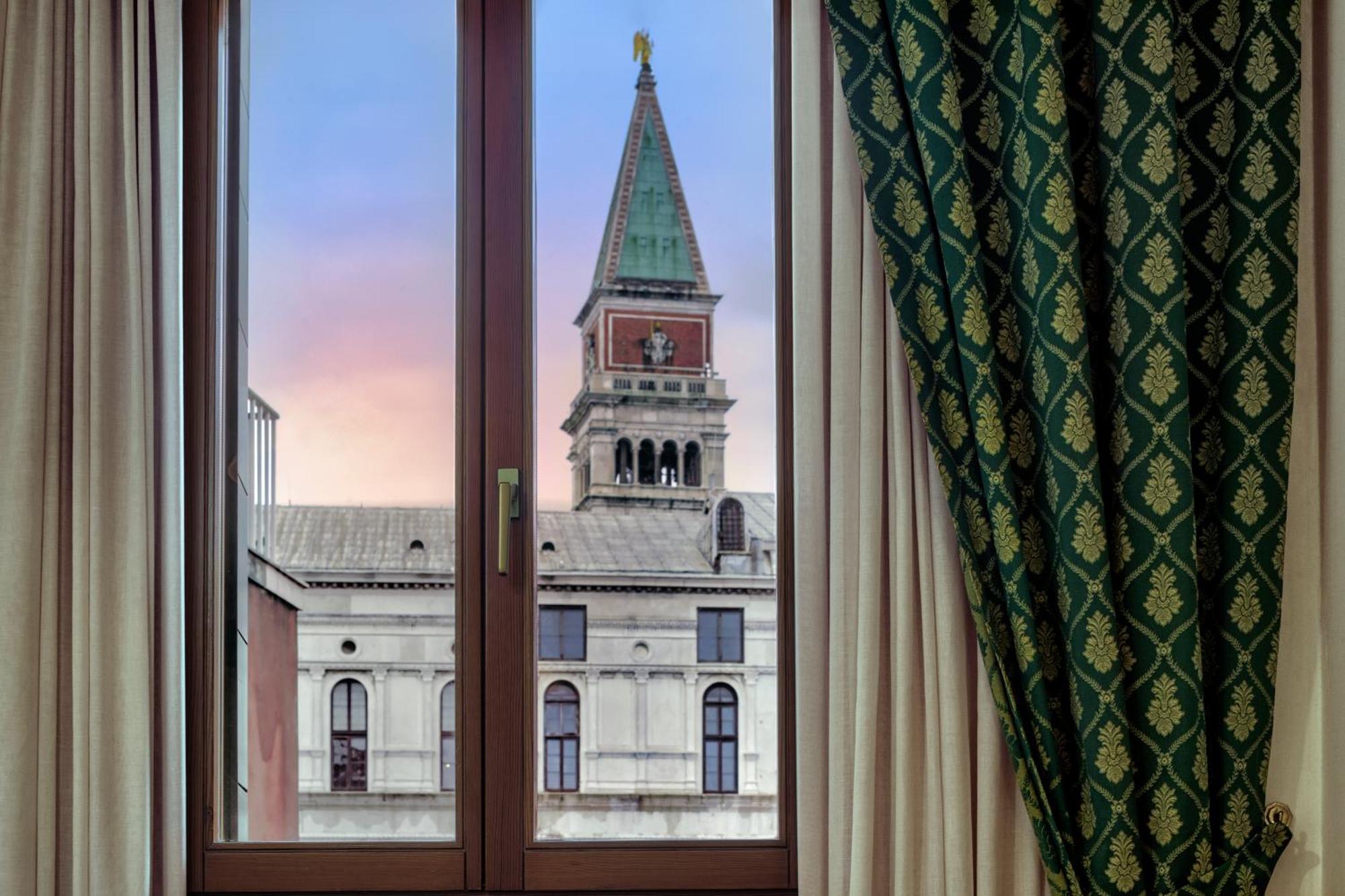 Double or Twin Room City View