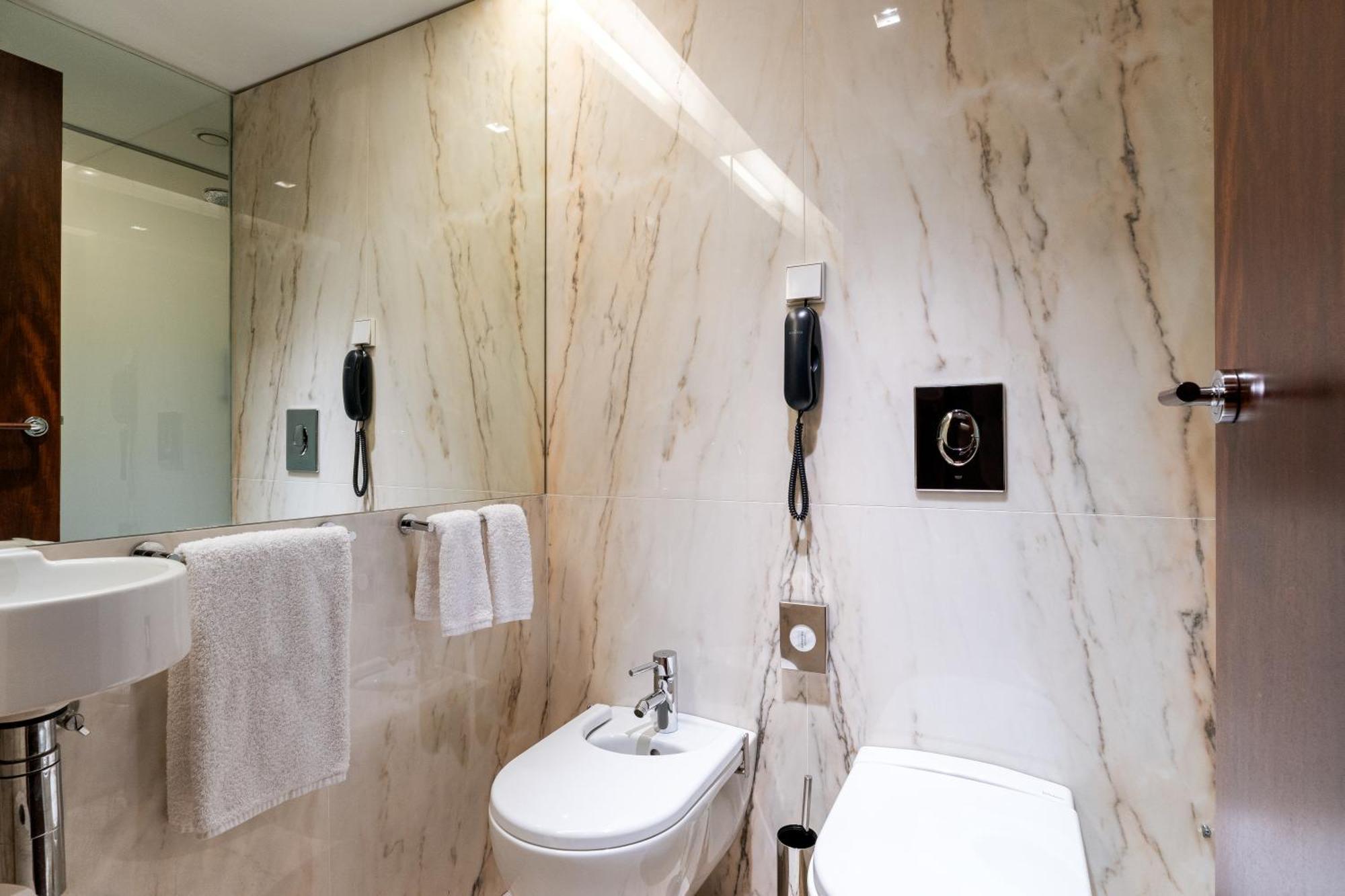 High Floor Executive Twin Room