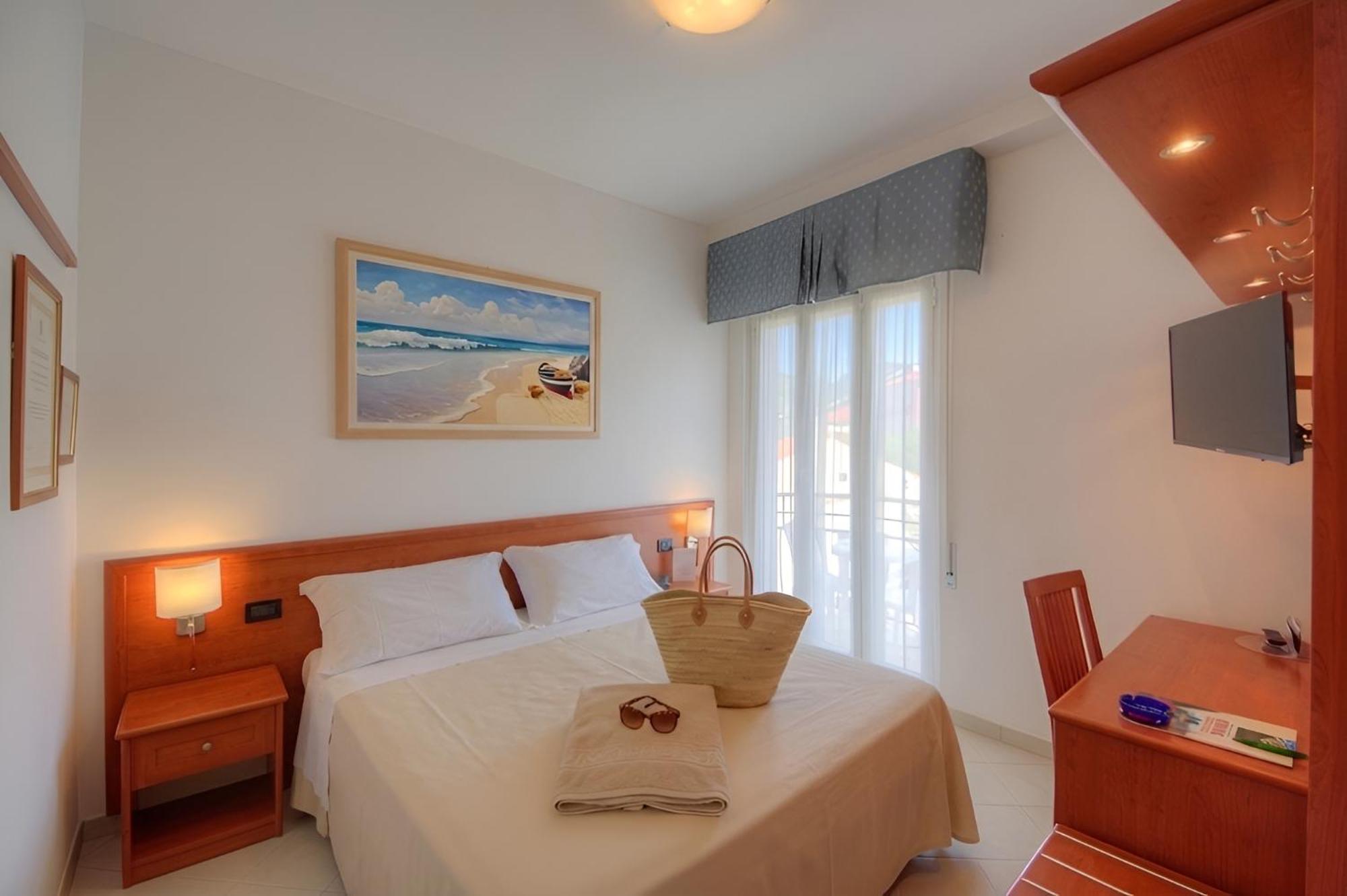 Double Room Mountain View