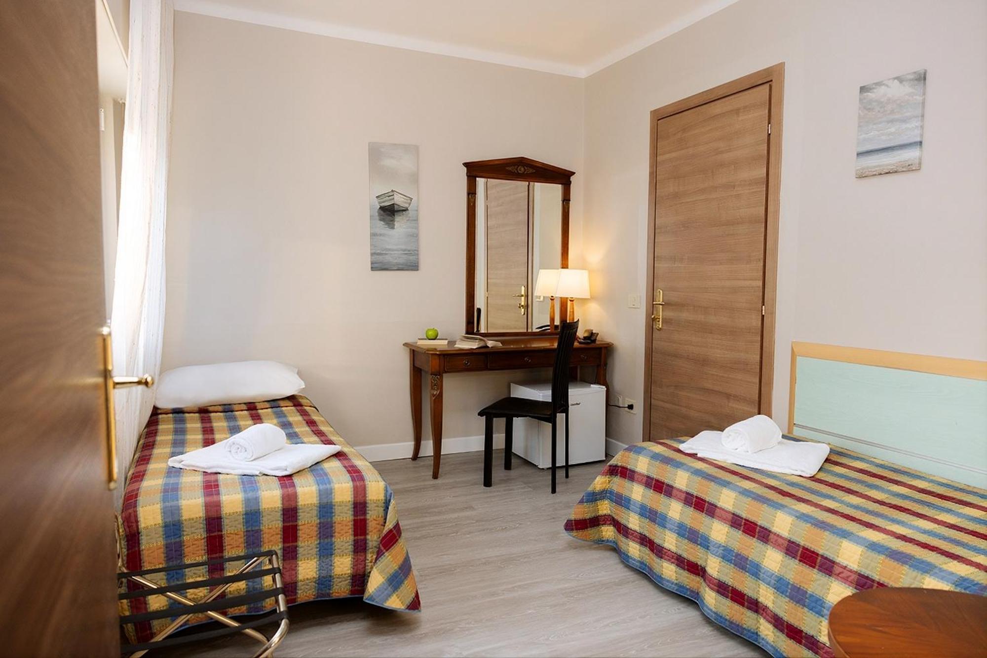 Quadruple Room Lake View