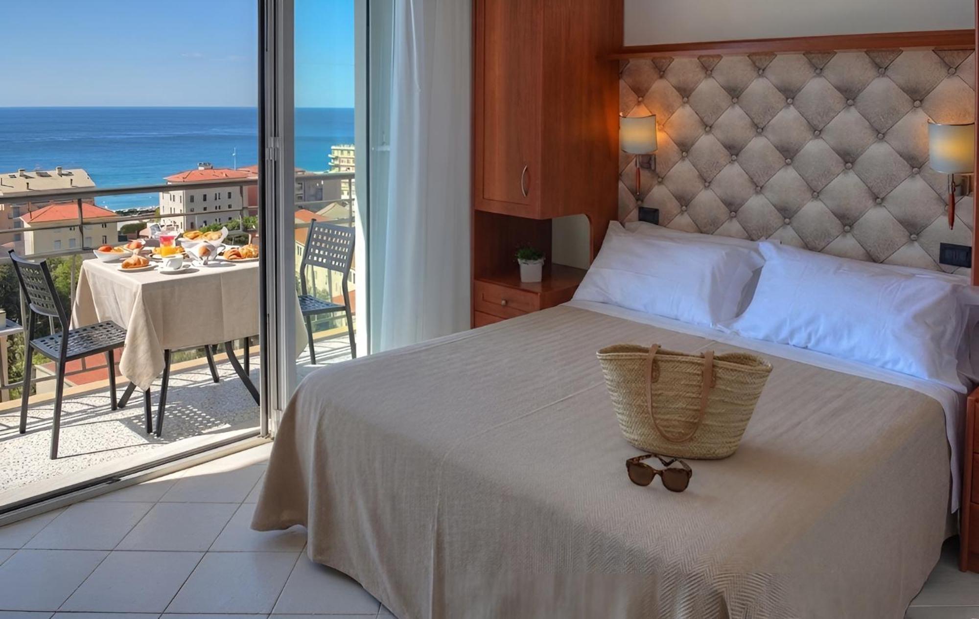 Deluxe Double Room Sea View