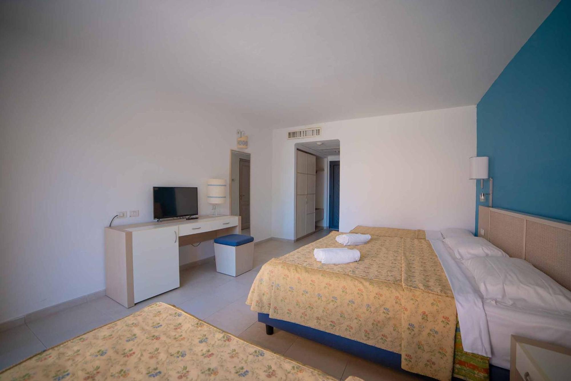 Standard Quadruple Room