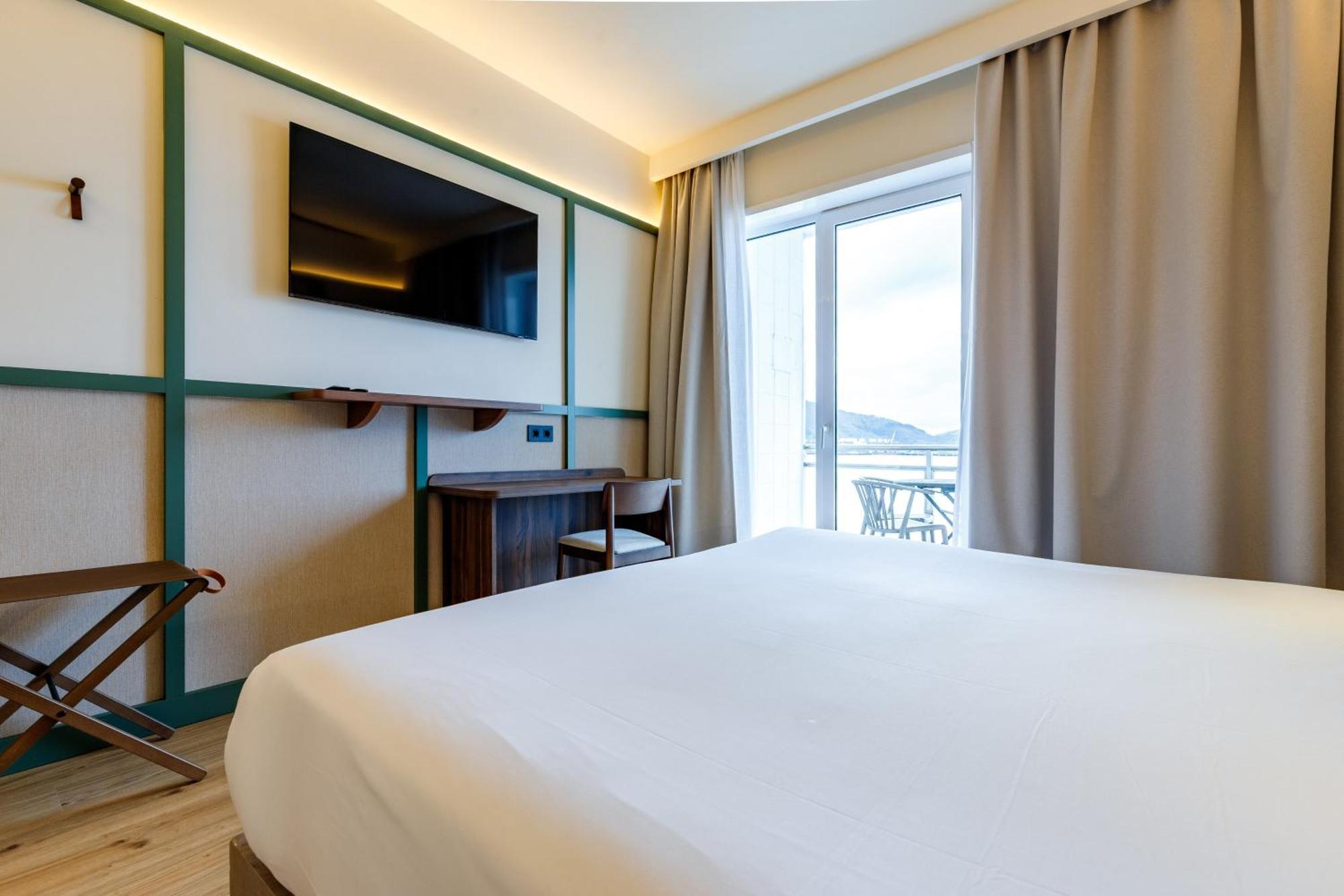 Quadruple Room Sea View