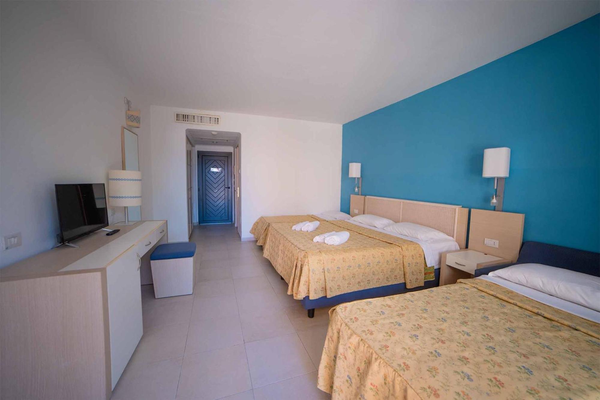 Standard Quadruple Room