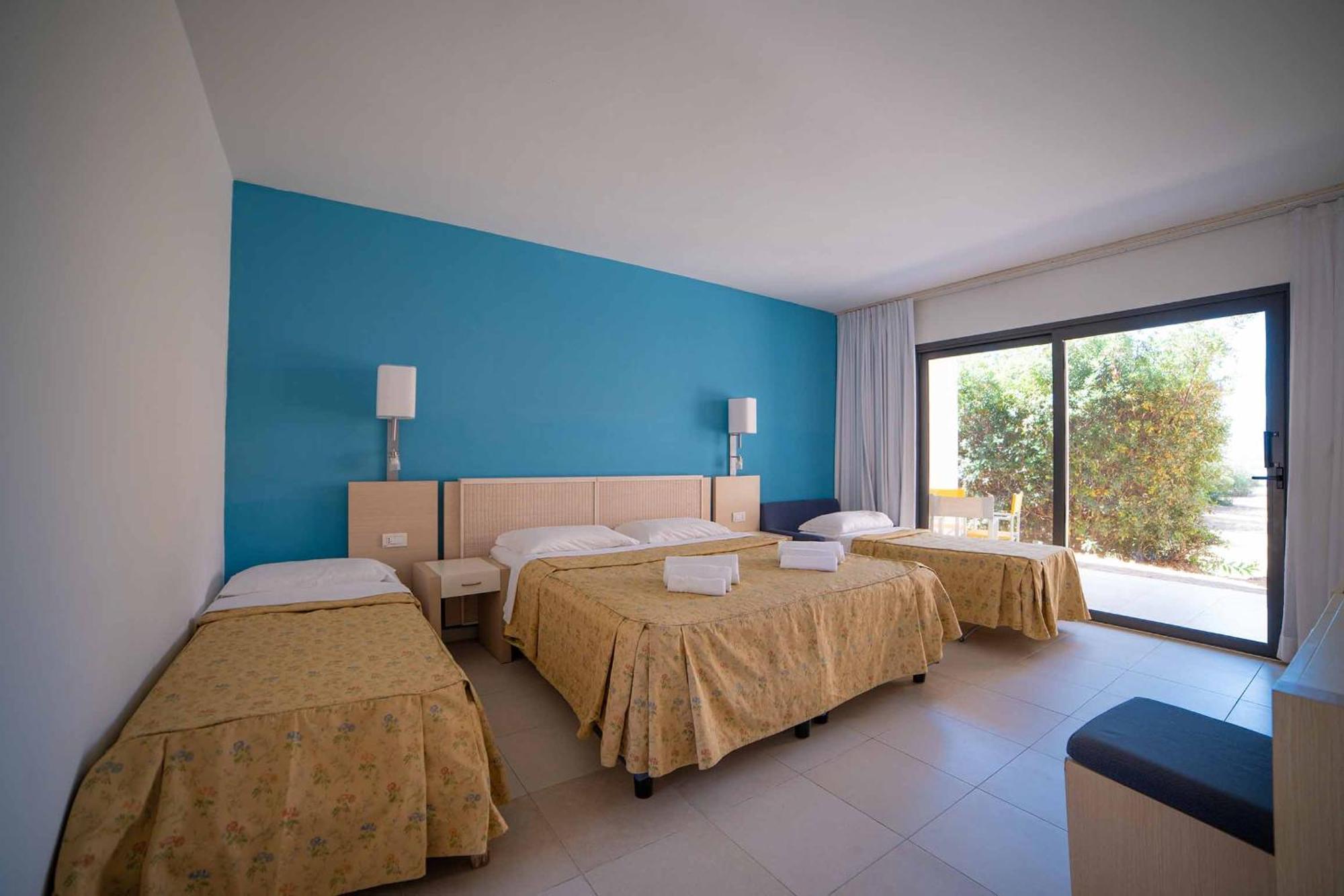 Standard Quadruple Room