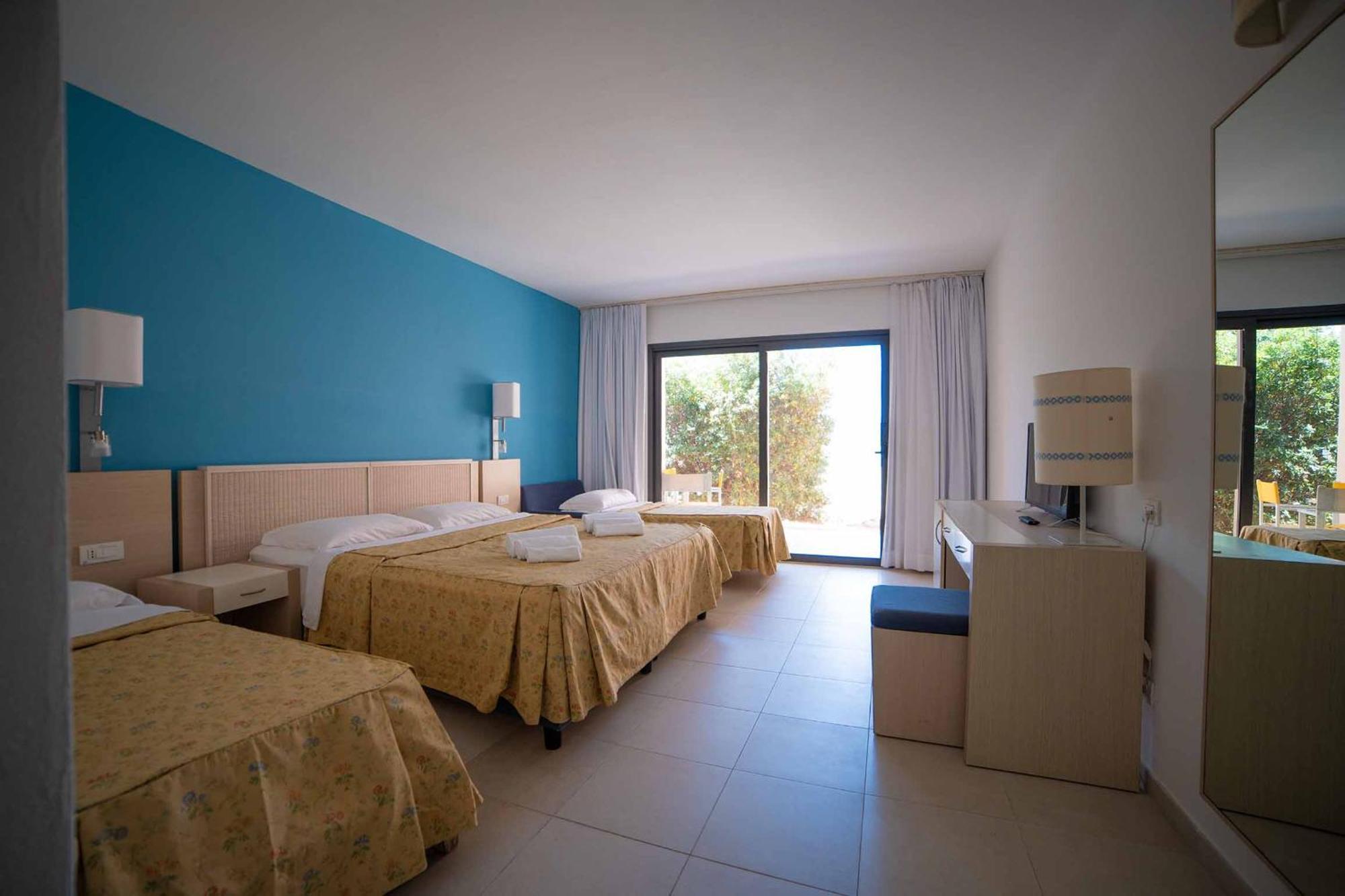 Standard Quadruple Room