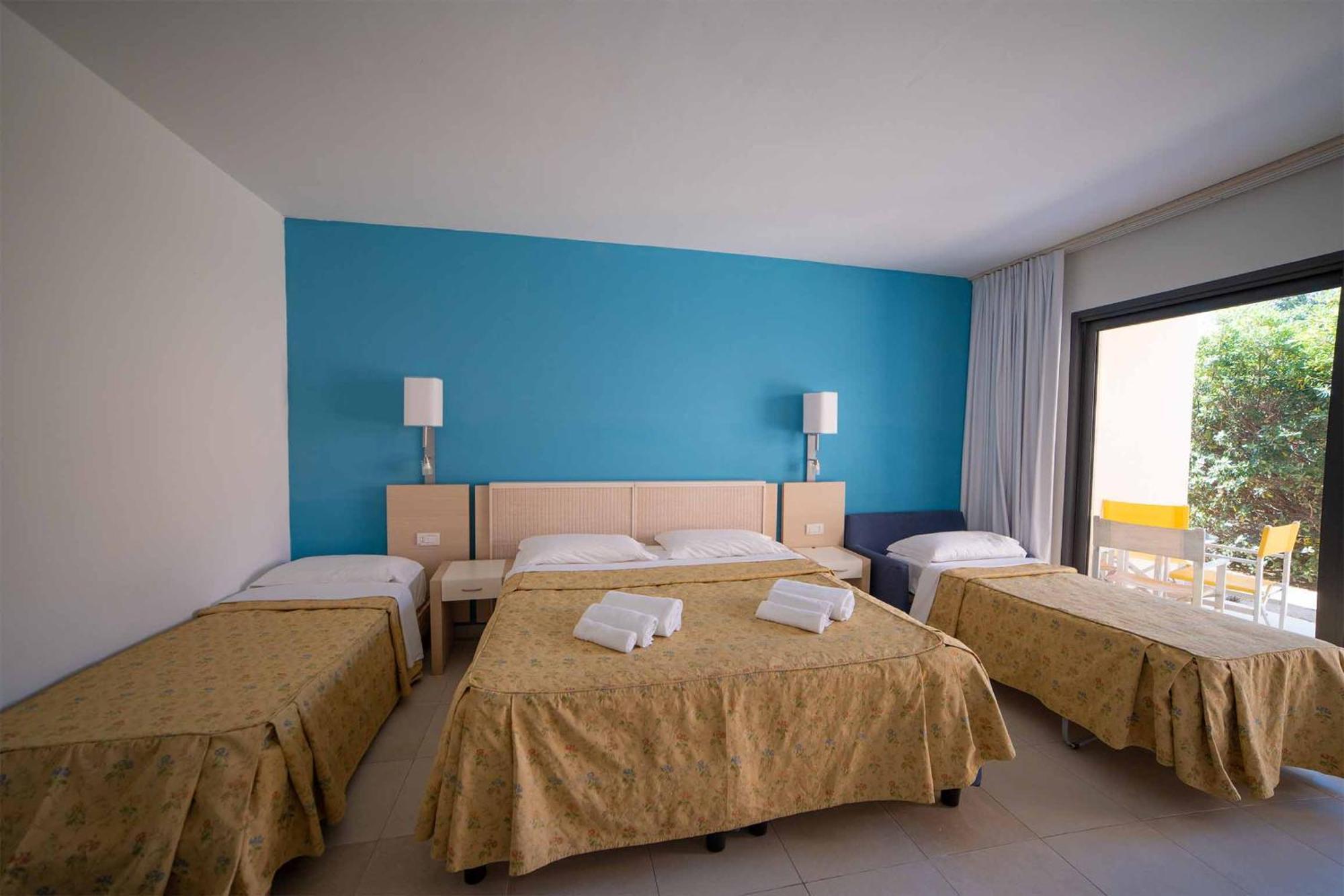 Standard Quadruple Room