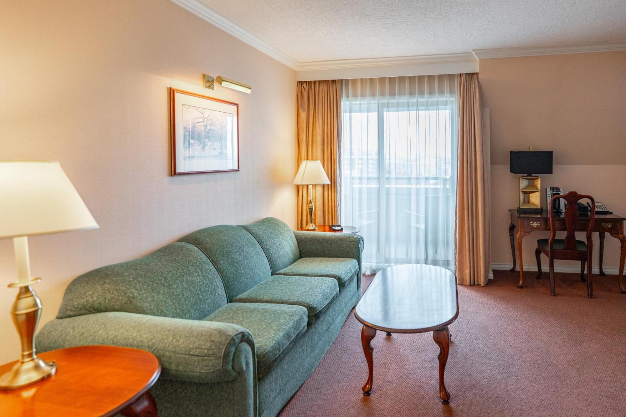 Victoria Suite King Bed Sofa Bed