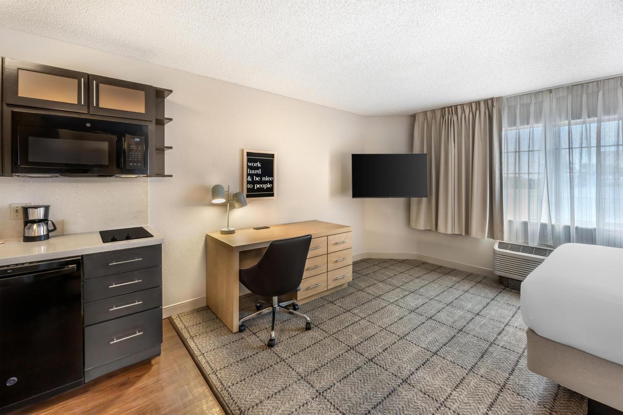 Queen Studio Suite