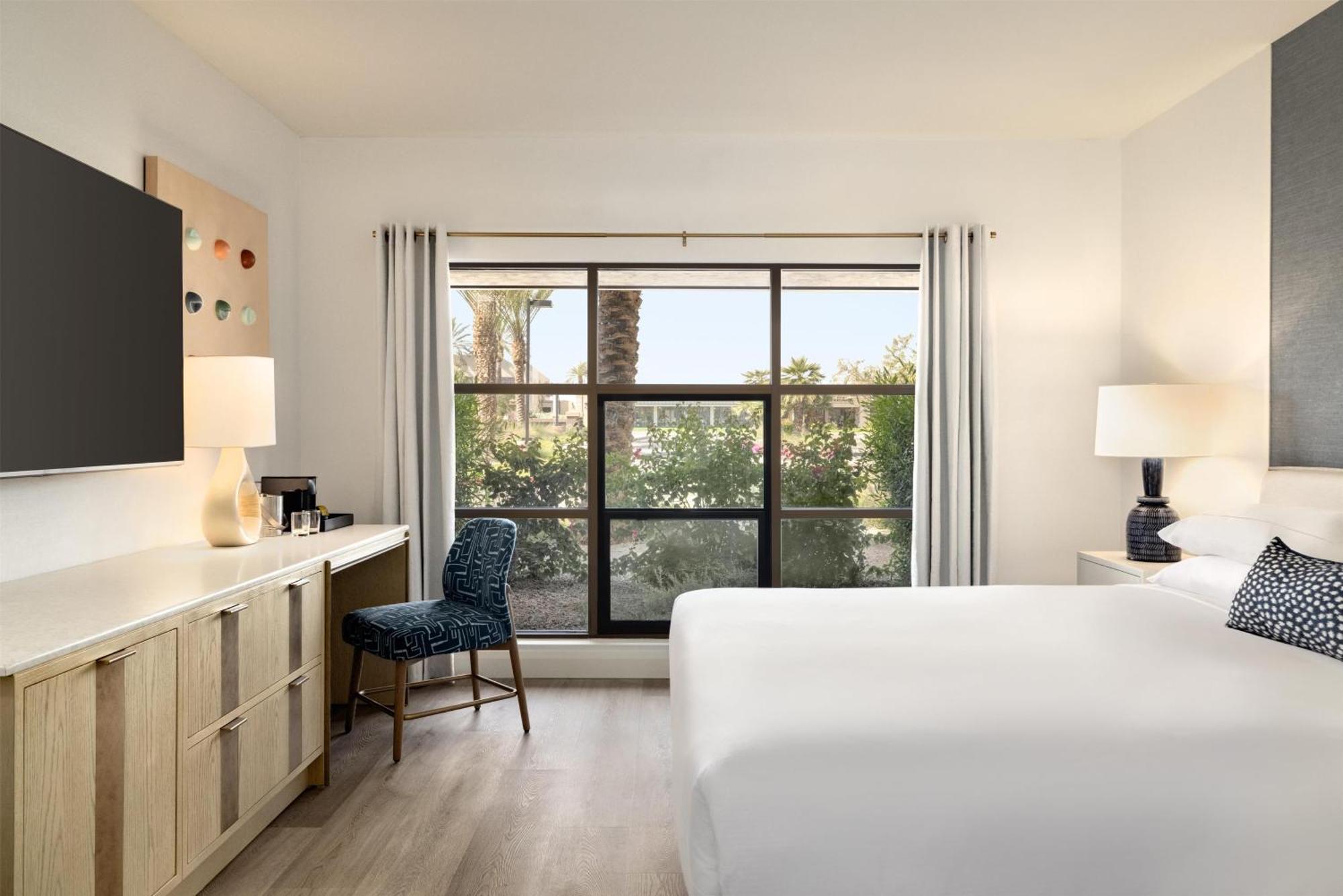 Premium King Room