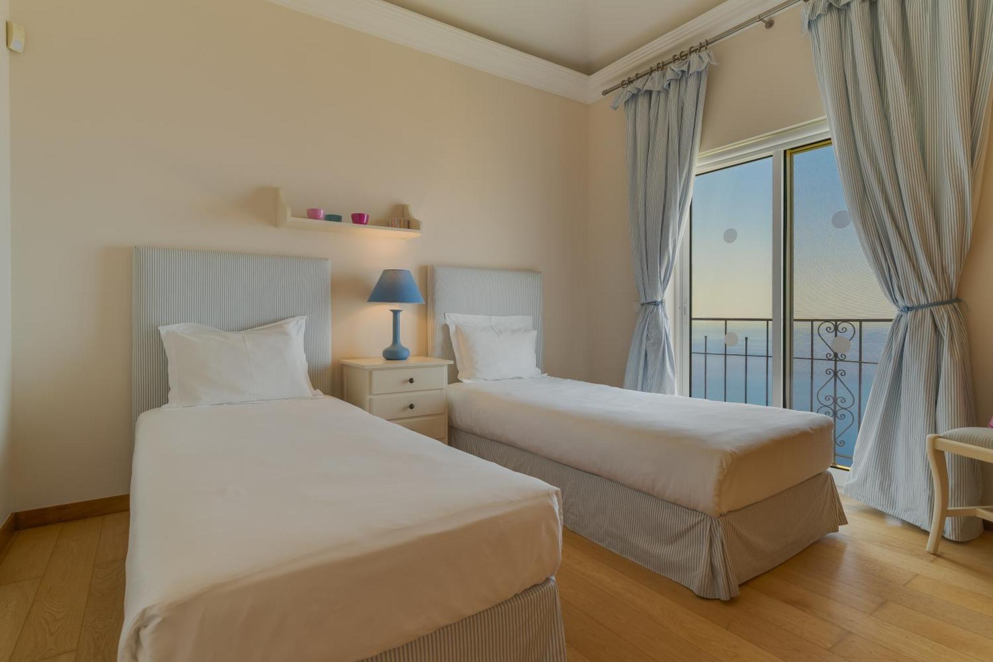 Three-Bedroom Villa Sea View