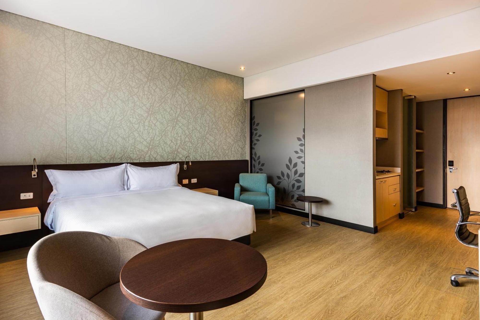 King Room Kitchenette