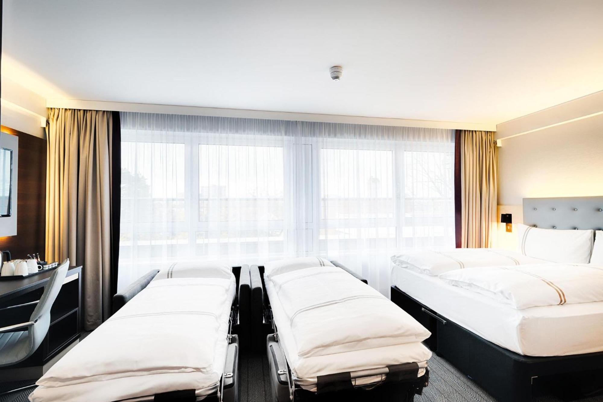 Quadruple Room,1765837071:JPEG