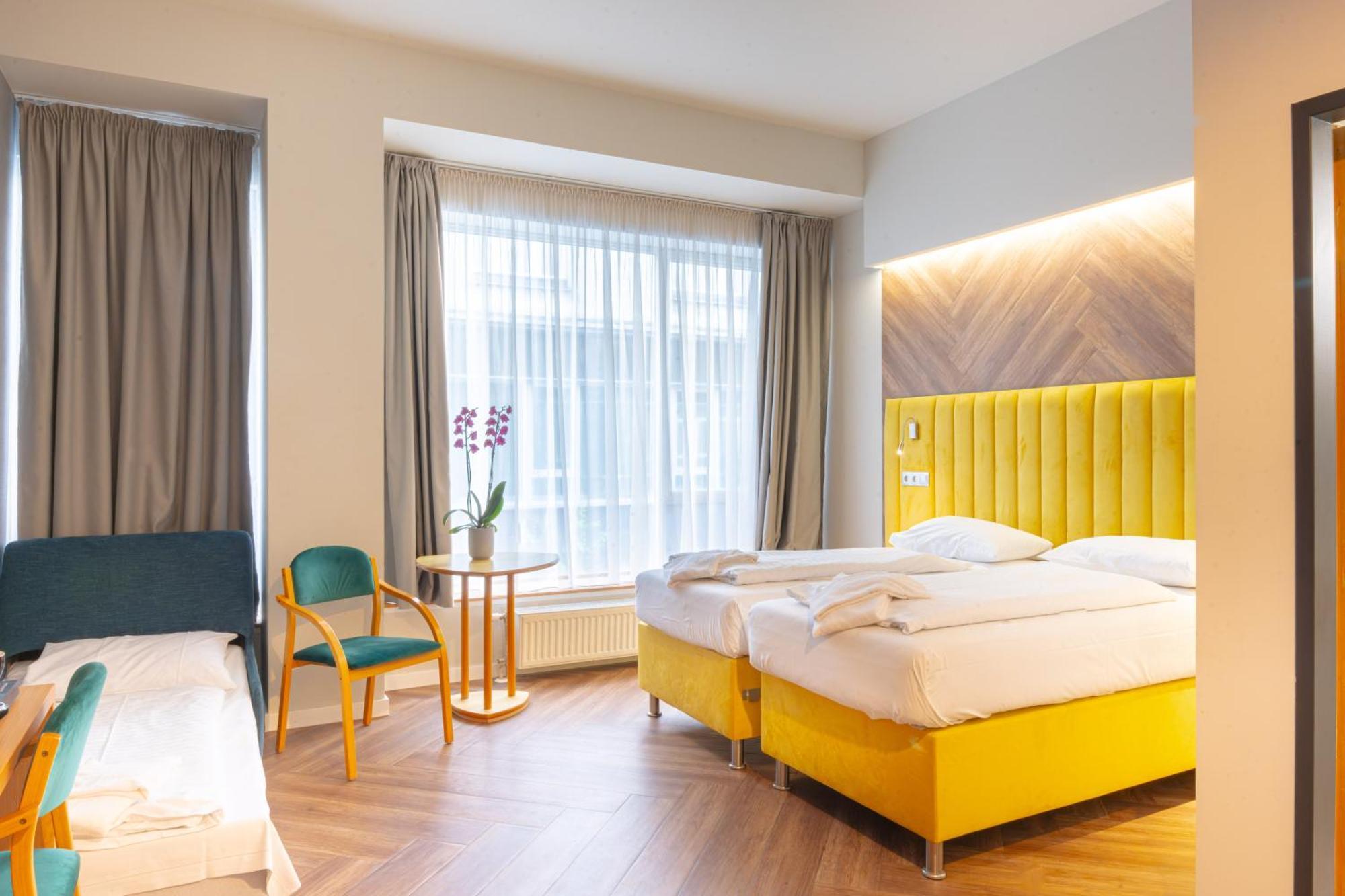 Double Room Extra Bed Street View