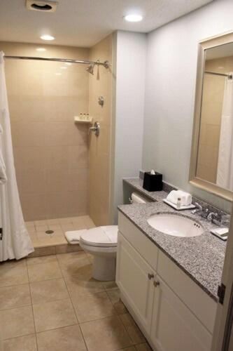 1 Bedroom Double Twin Suite
