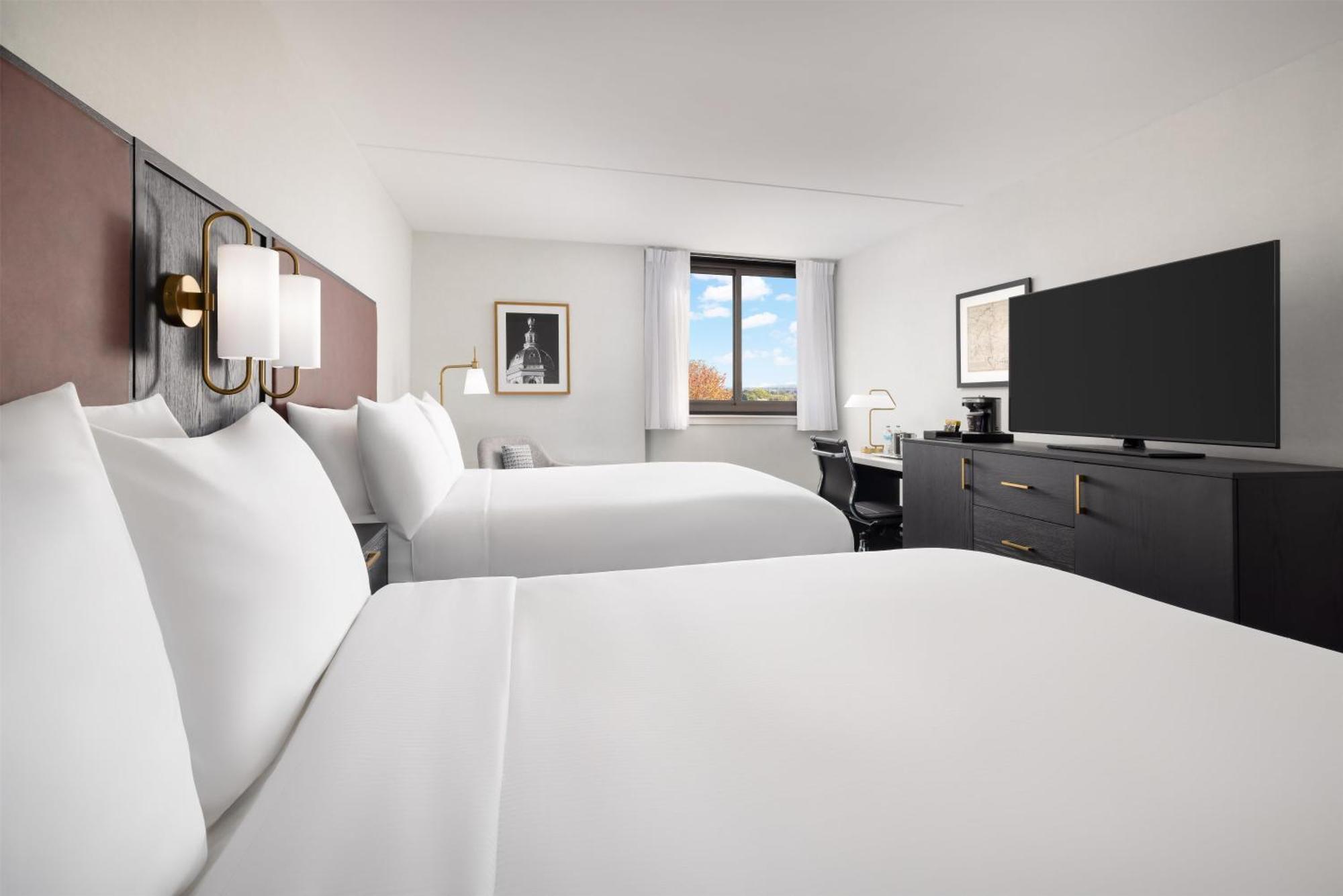 Queen Room Two Queen Beds
