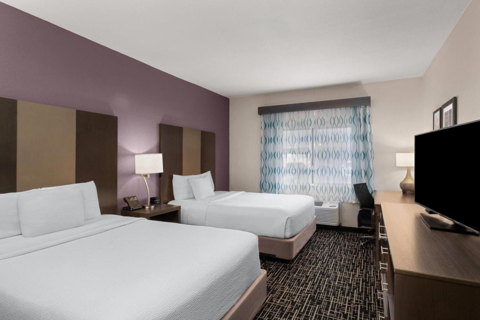 Queen Room Two Queen Beds Disability Access