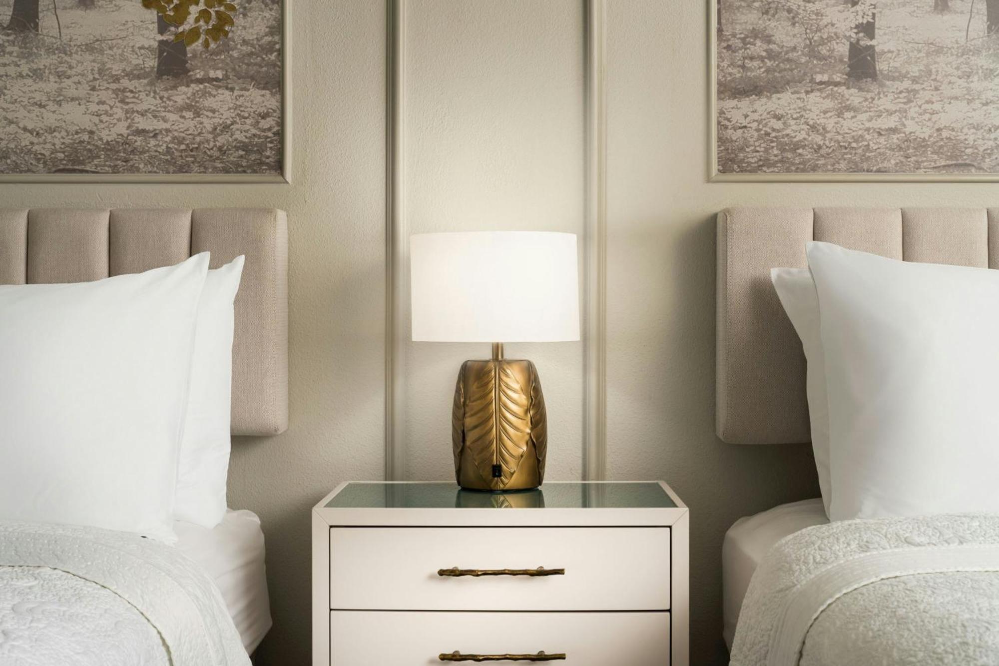 Tower Queen Room Two Queen Beds