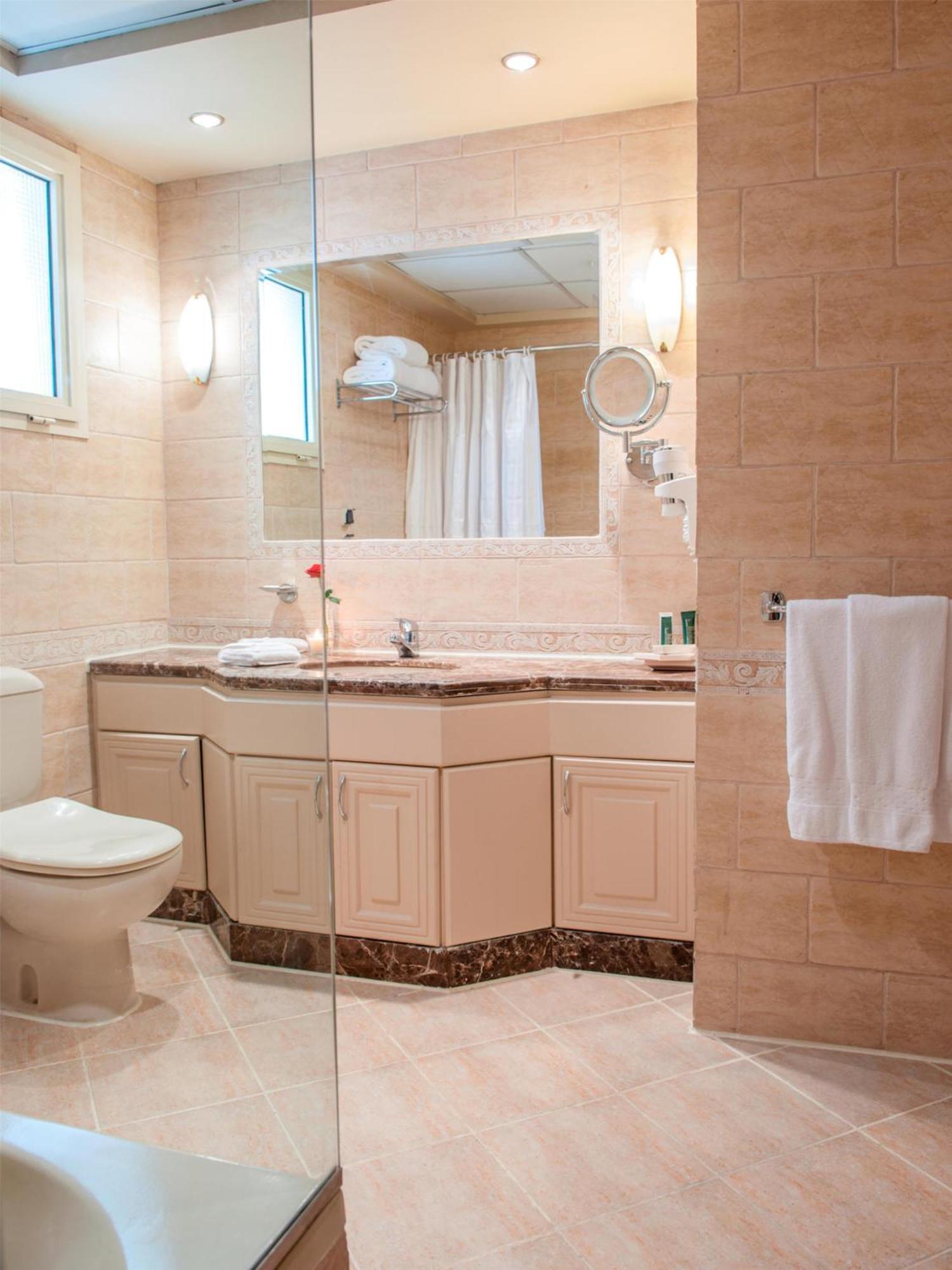 One Bedroom Suite Nile View