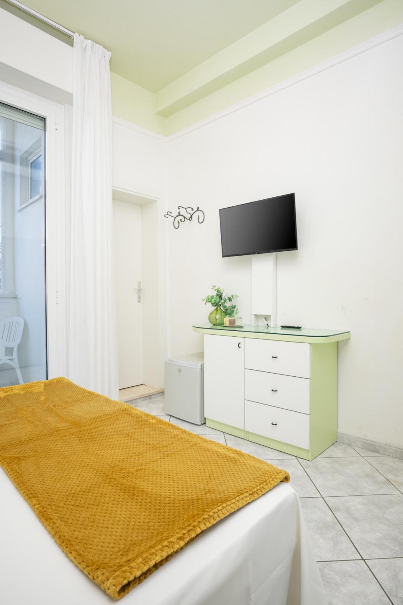 Small Double Room