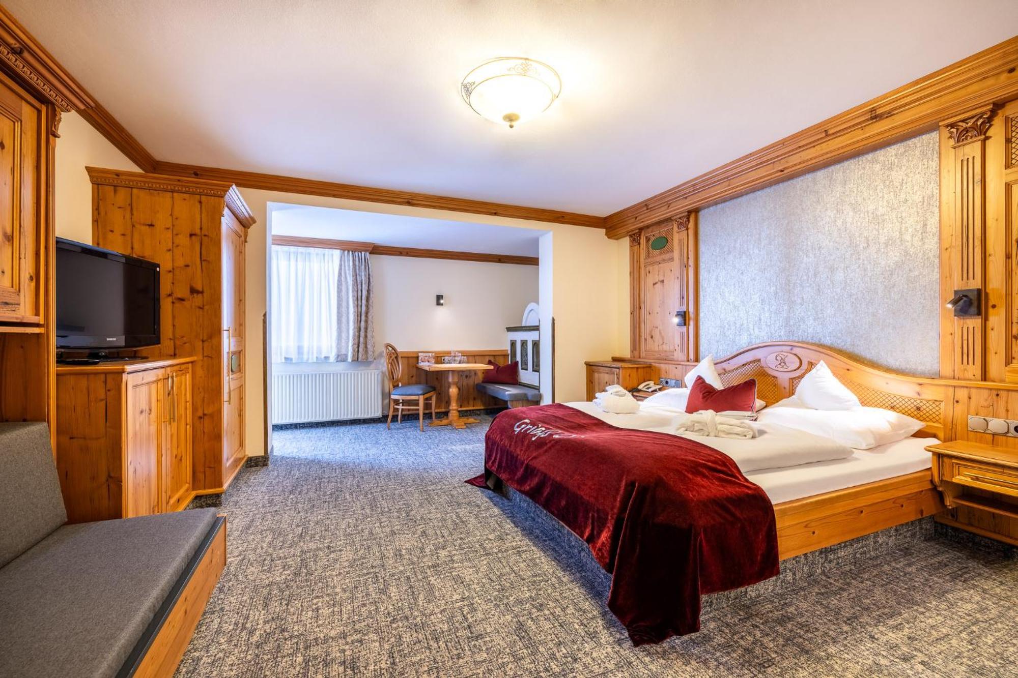 Deluxe Family Room
