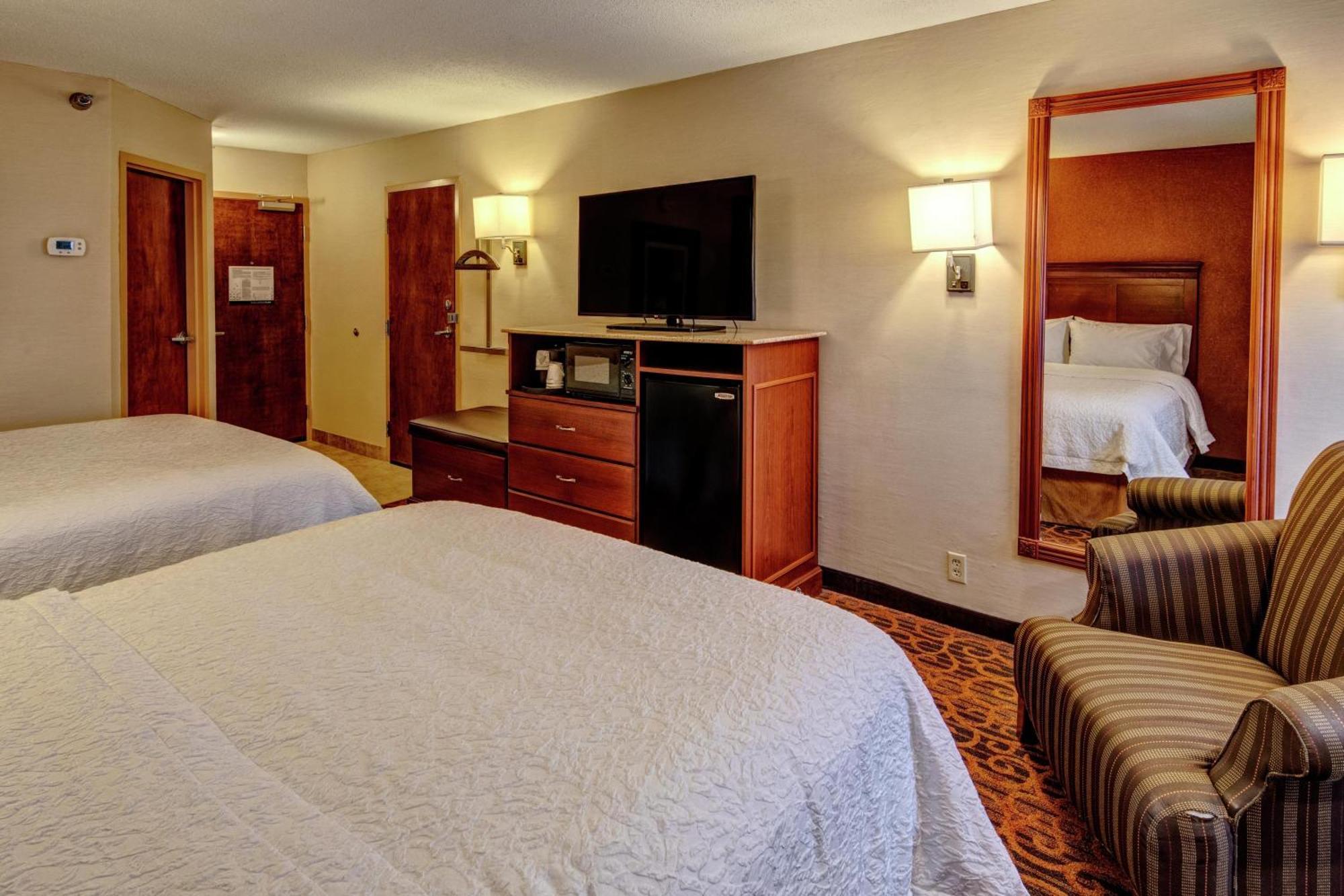 Room Two Queen Beds Non-Smoking