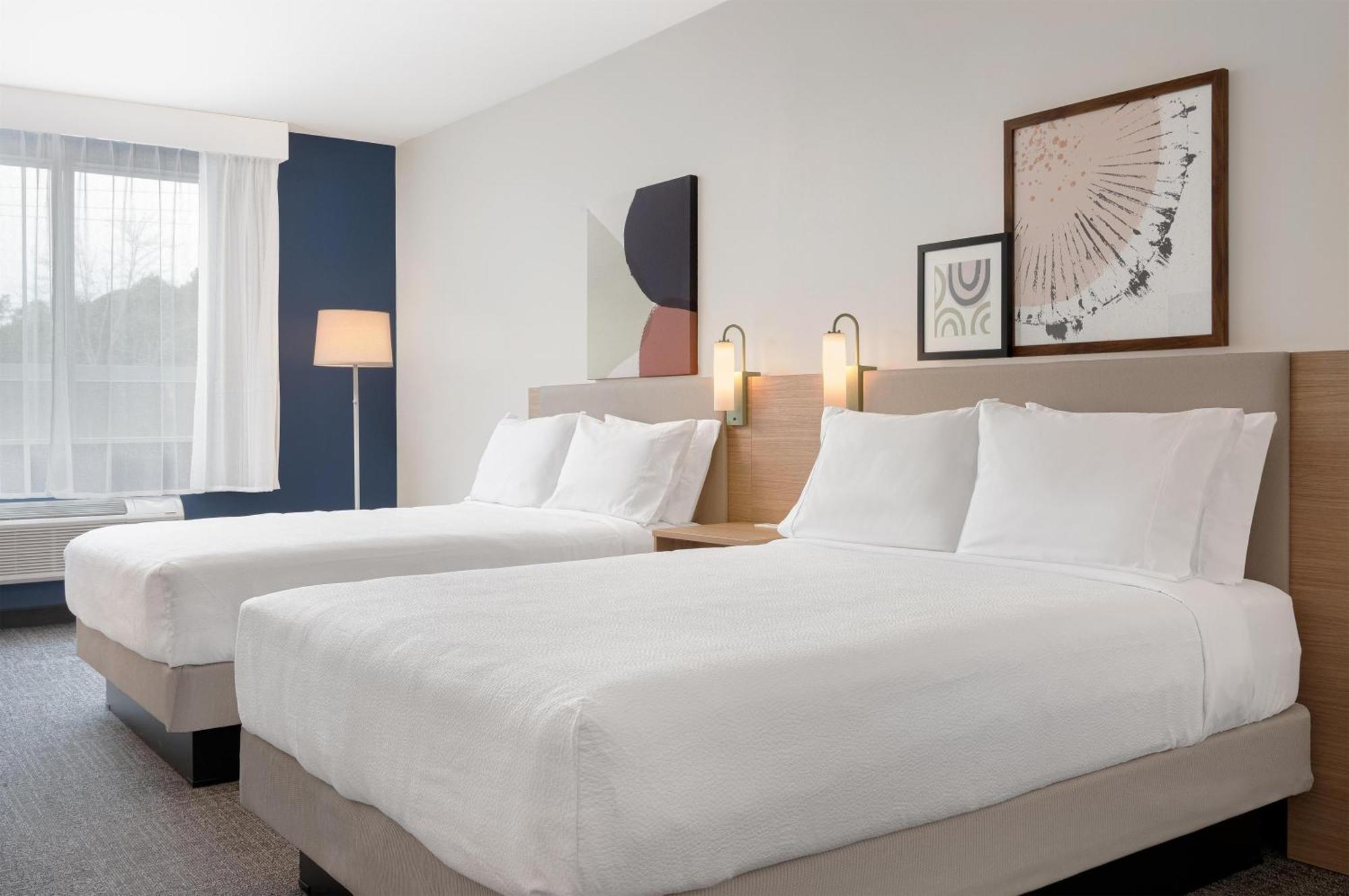 Queen Room Two Queen Beds