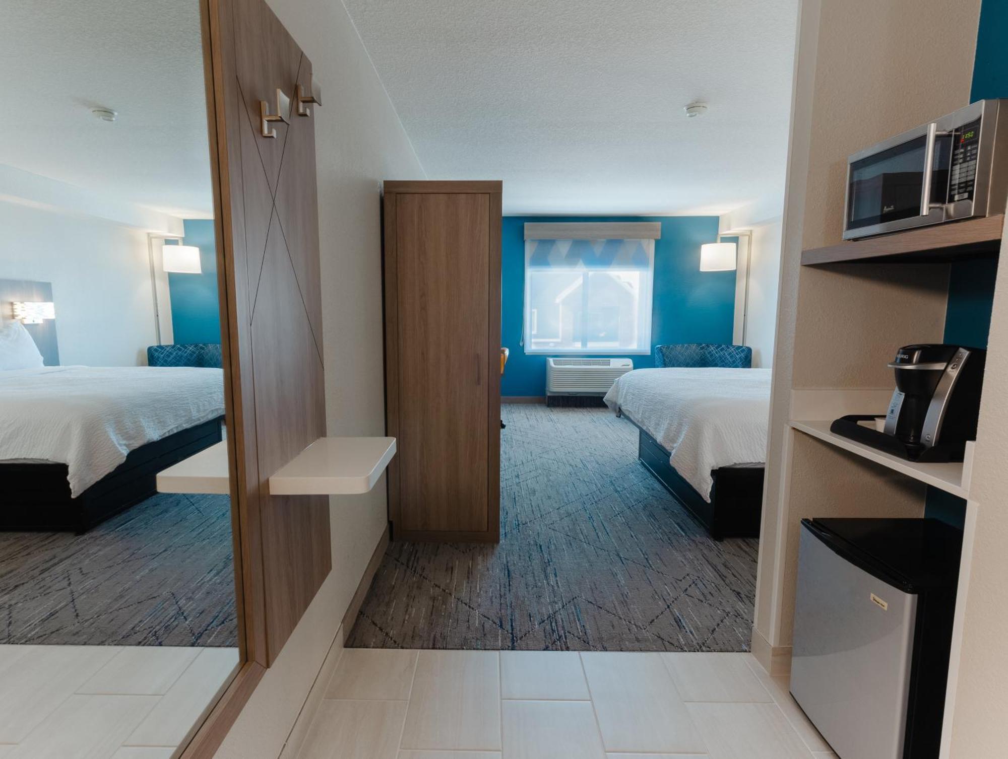 Standard King Room