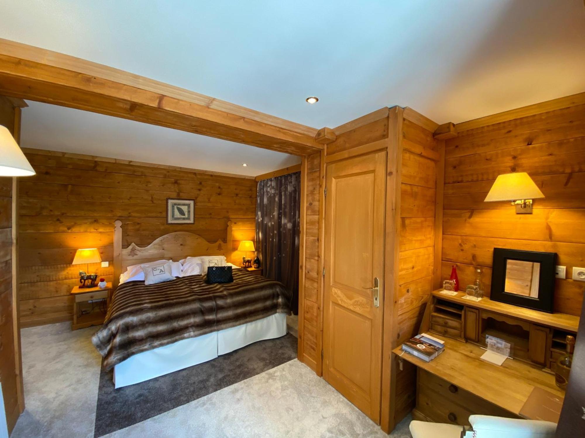 Chambre Double ou Lits Jumeaux - Vue sur Montagnes