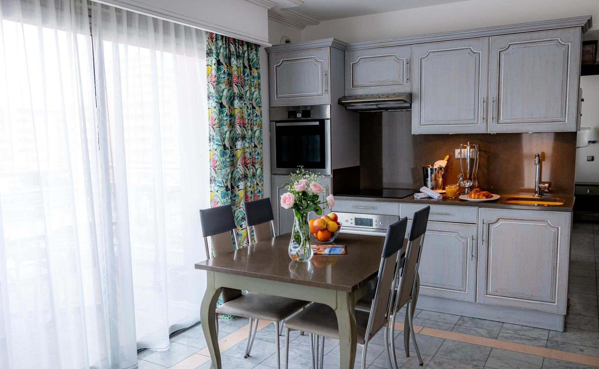 One-Bedroom Apartment,1765877094:JPEG