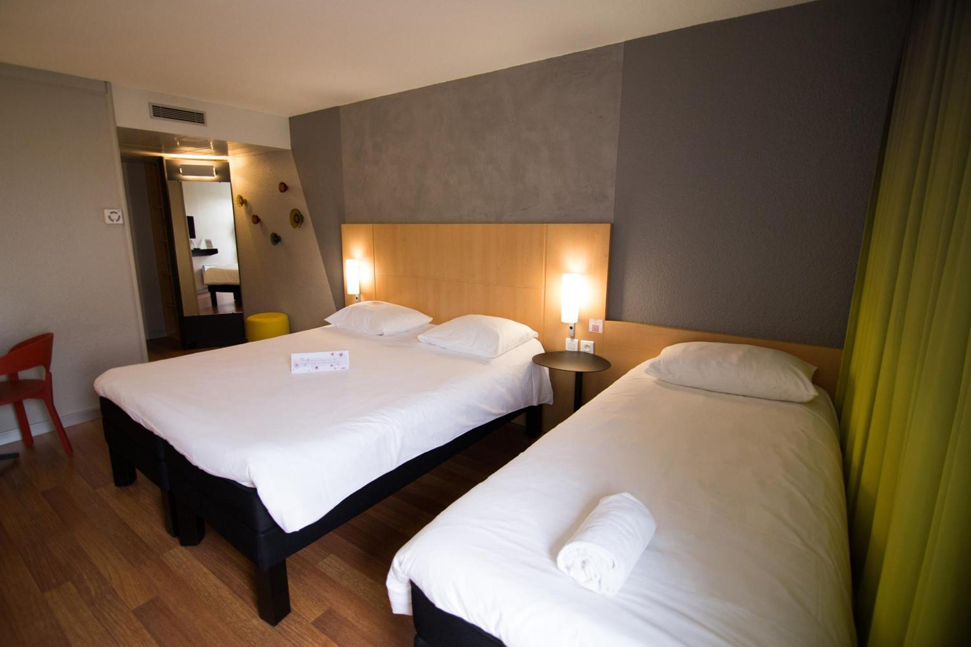 Chambre Triple avec 1 Lit Double et 1 Lit Simple