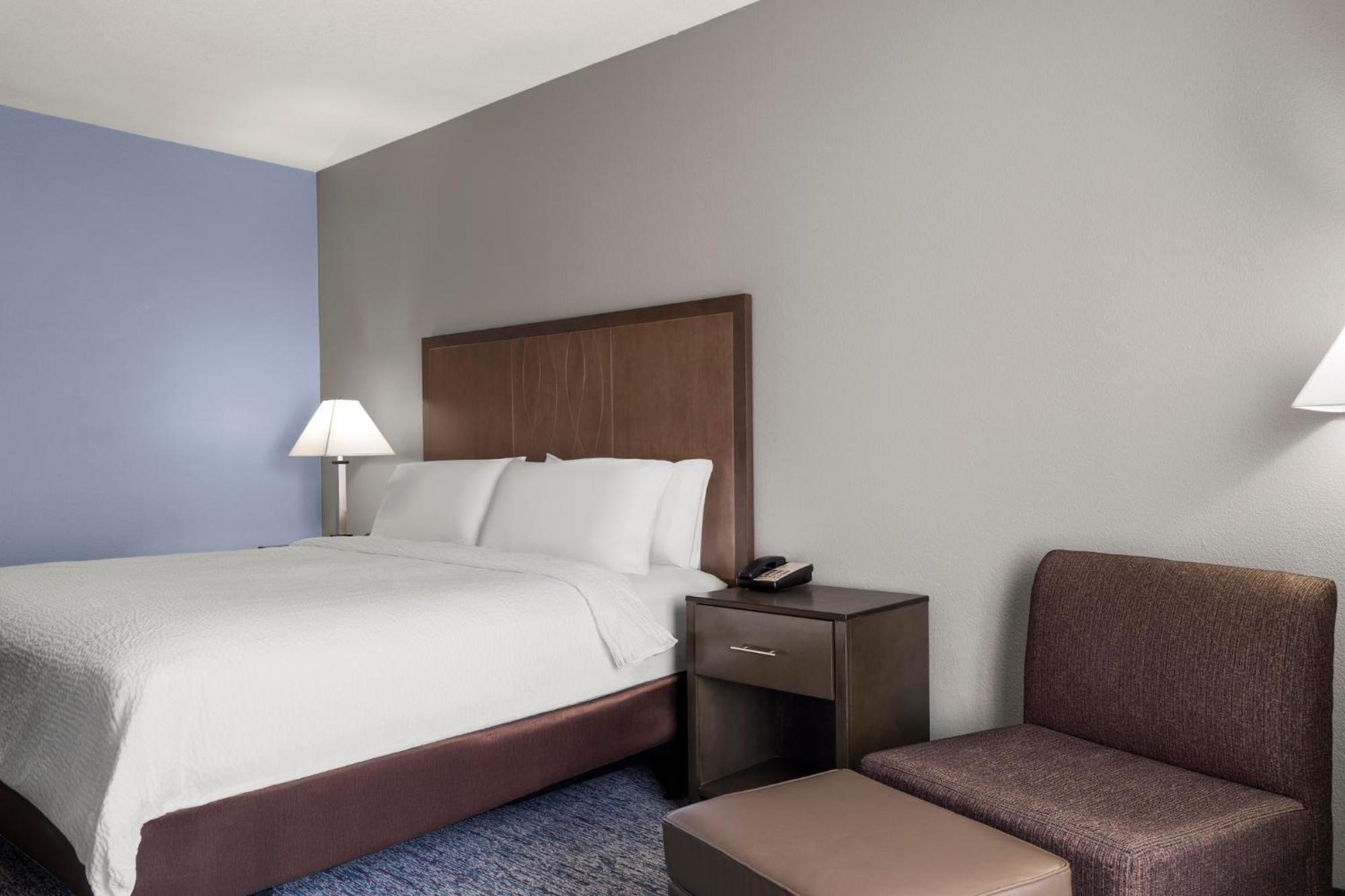 Standard King Room