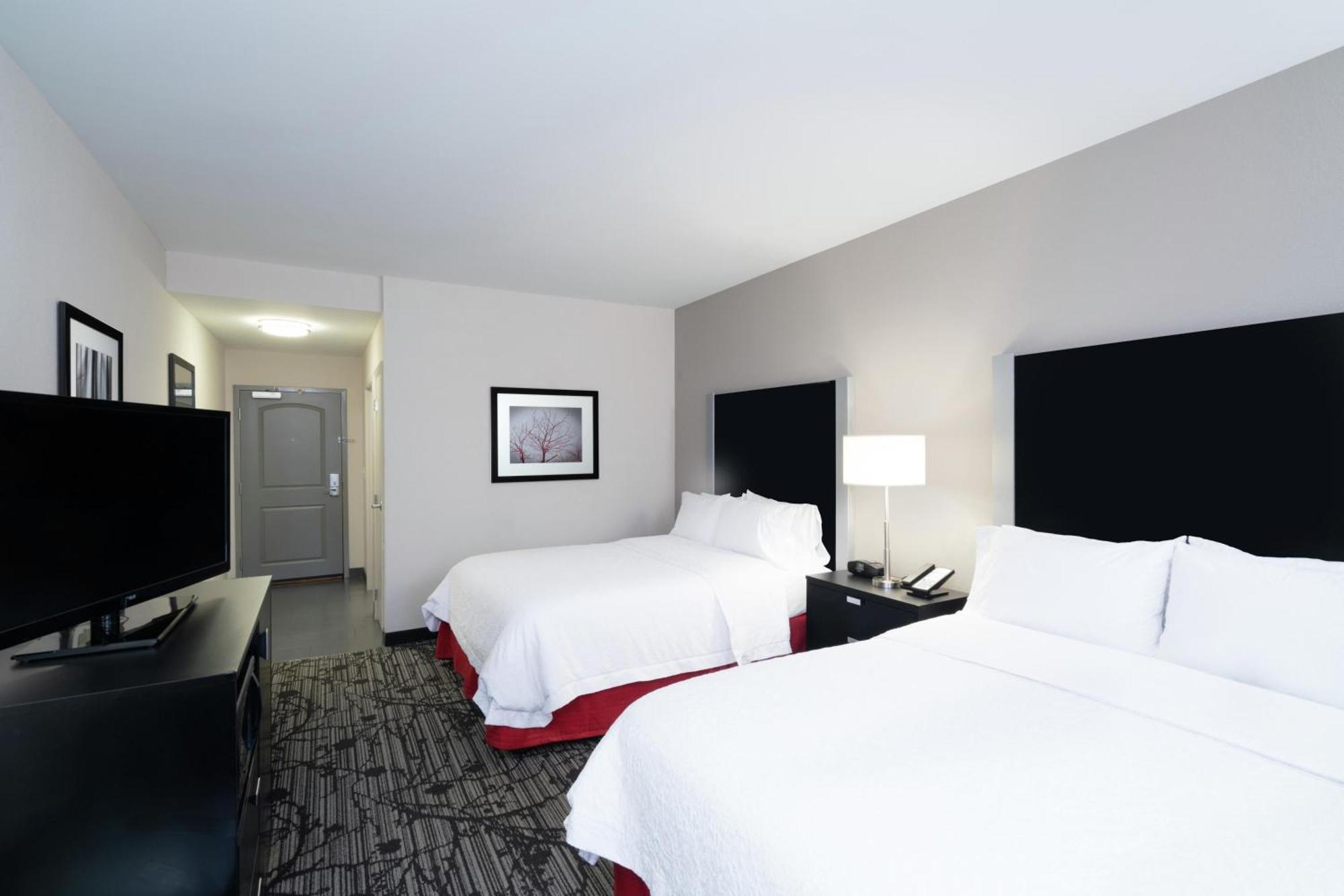 Queen Room Two Queen Beds Hearing Accessible Non-Smoking