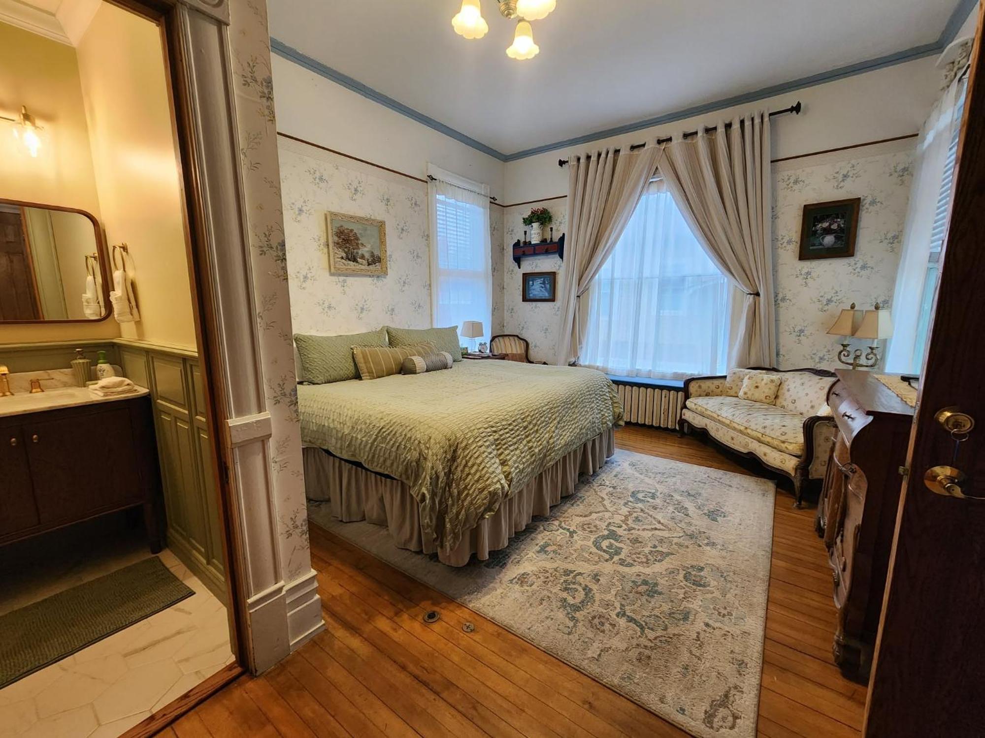 King Room