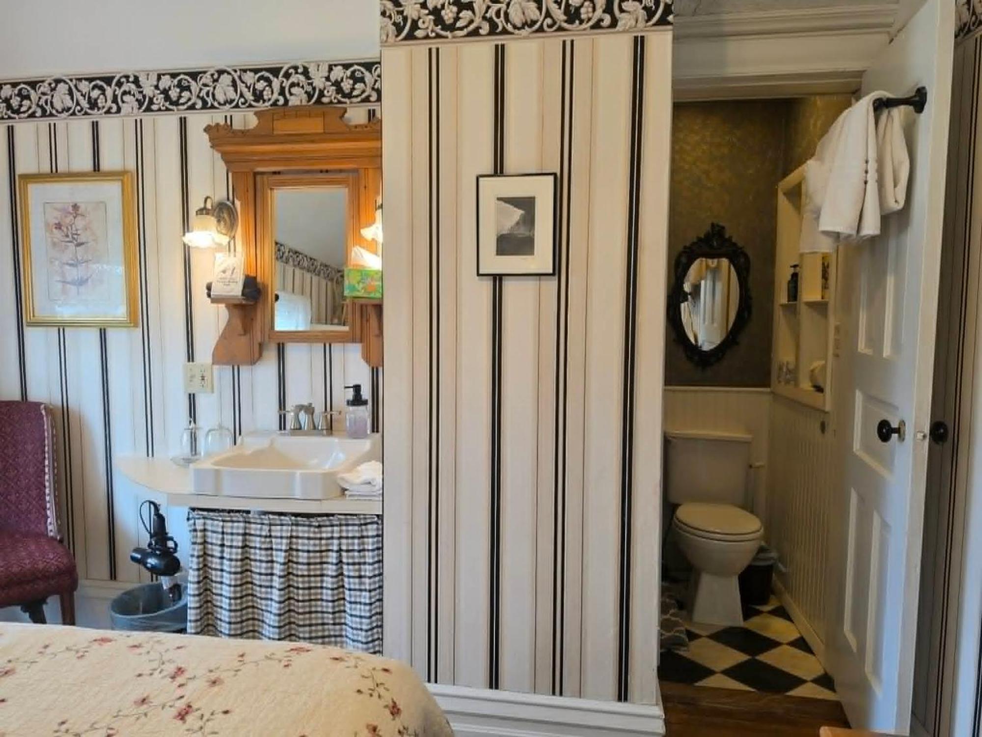 Queen Room