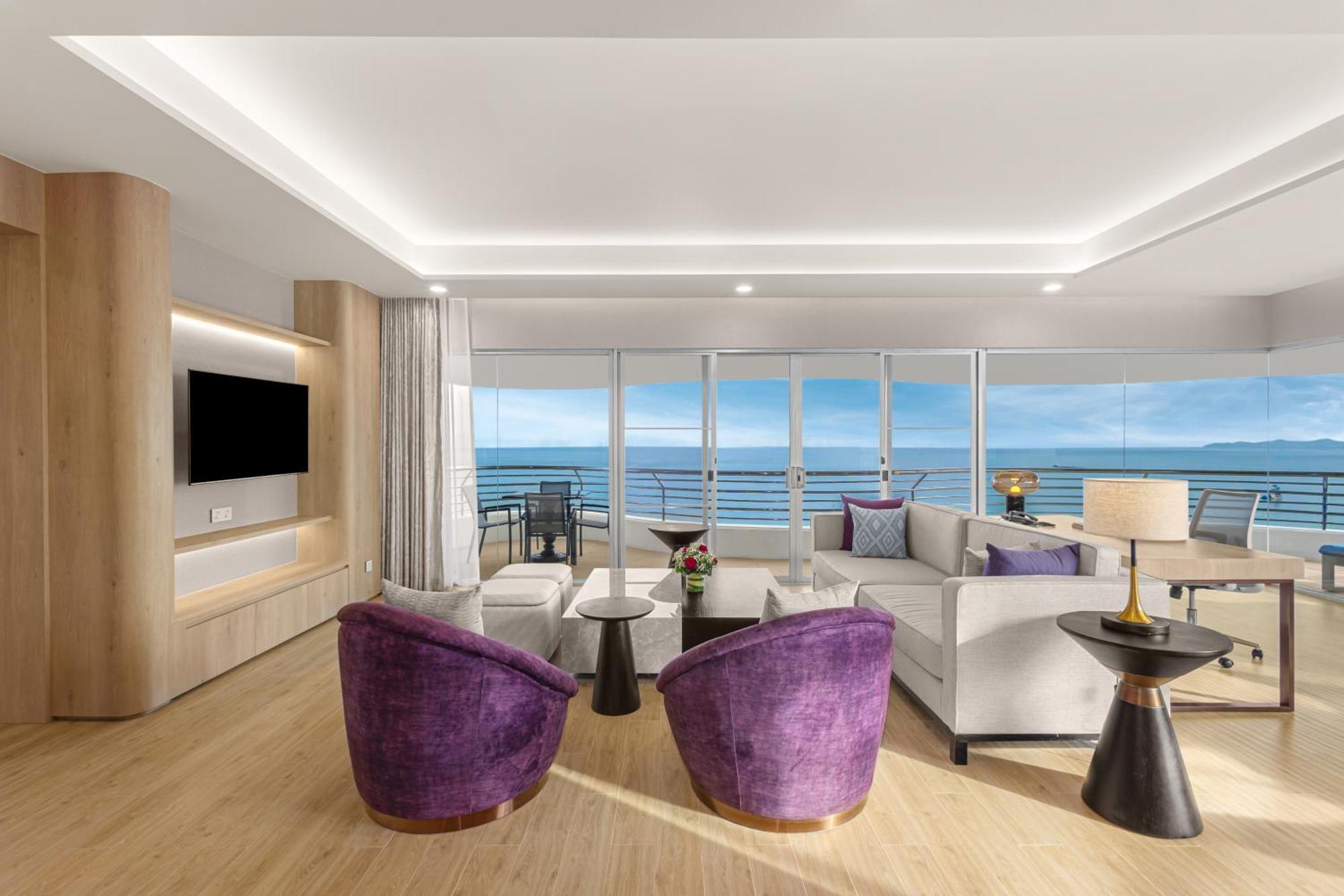 One-Bedroom Regency Suite Modern Style