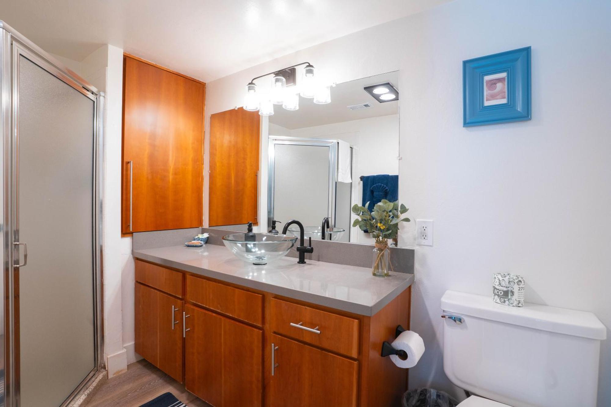 Two-Bedroom Villa Avenue View #2