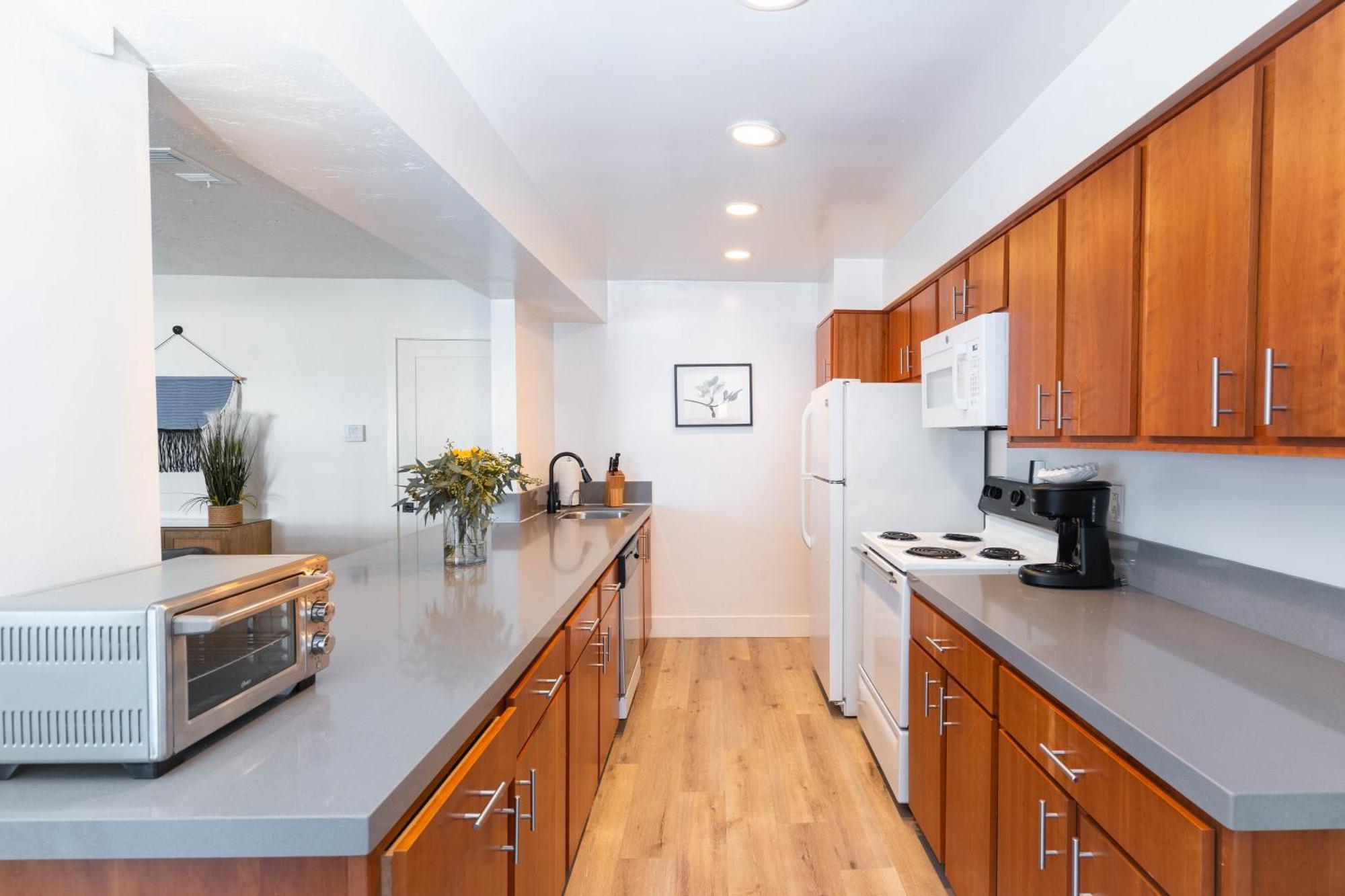 Two-Bedroom Villa Avenue View #2
