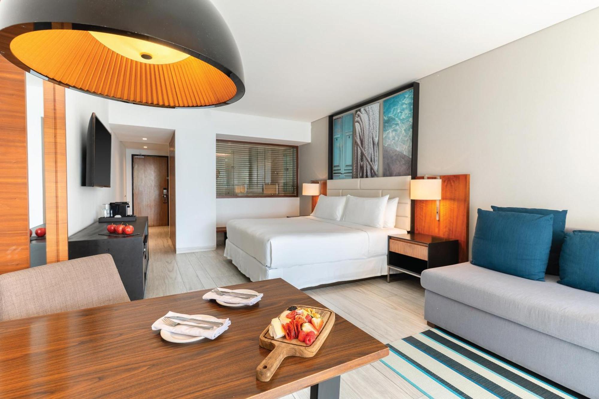 King Room Standard Oceanfront View